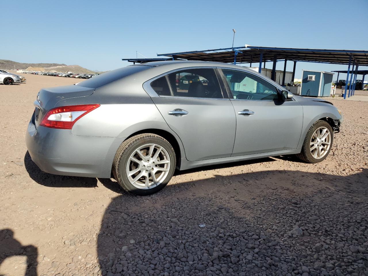 Photo 2 VIN: 1N4AA51E09C833100 - NISSAN MAXIMA 