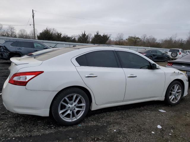 Photo 2 VIN: 1N4AA51E09C842749 - NISSAN MAXIMA 