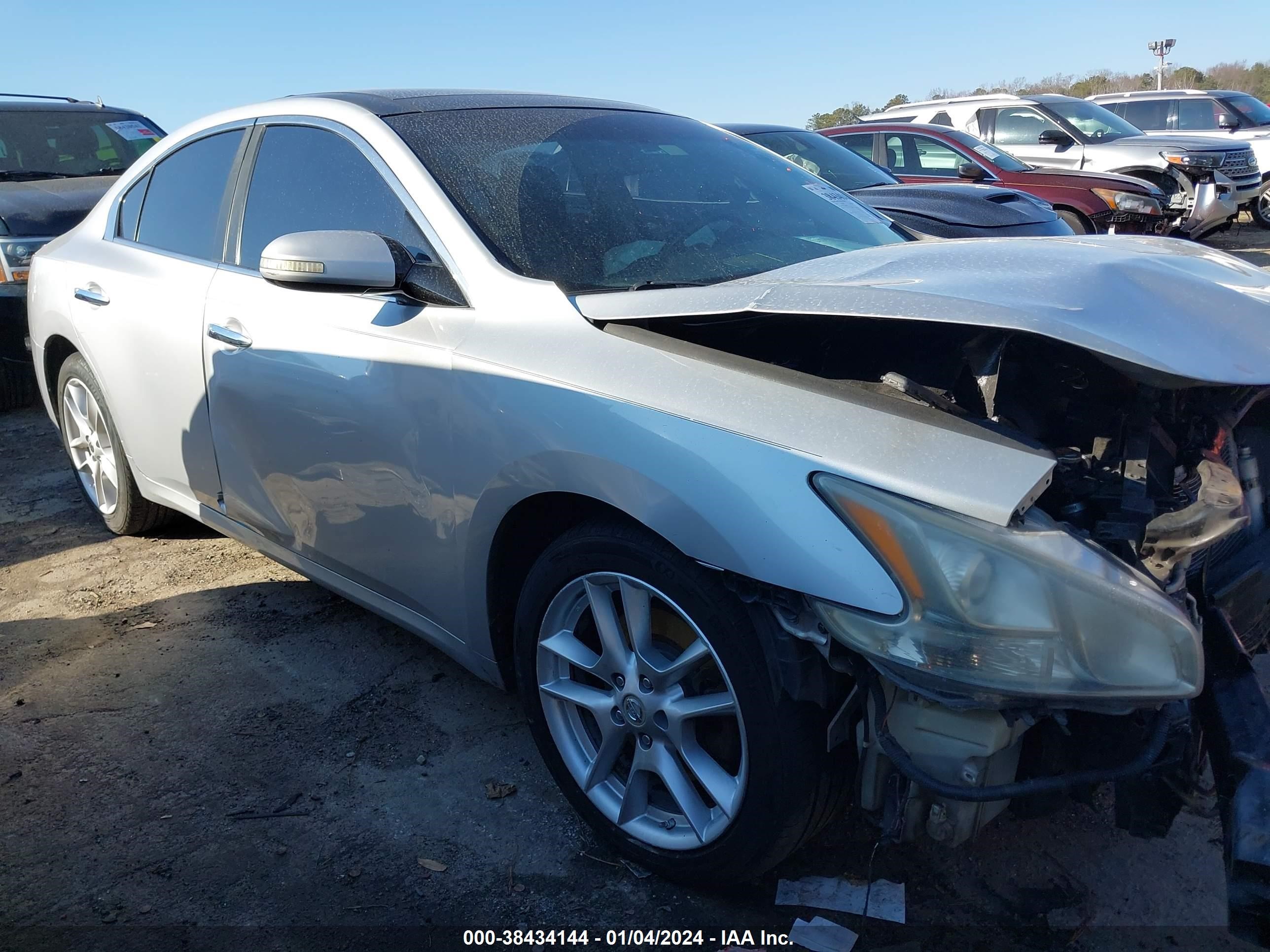 Photo 12 VIN: 1N4AA51E19C808075 - NISSAN MAXIMA 