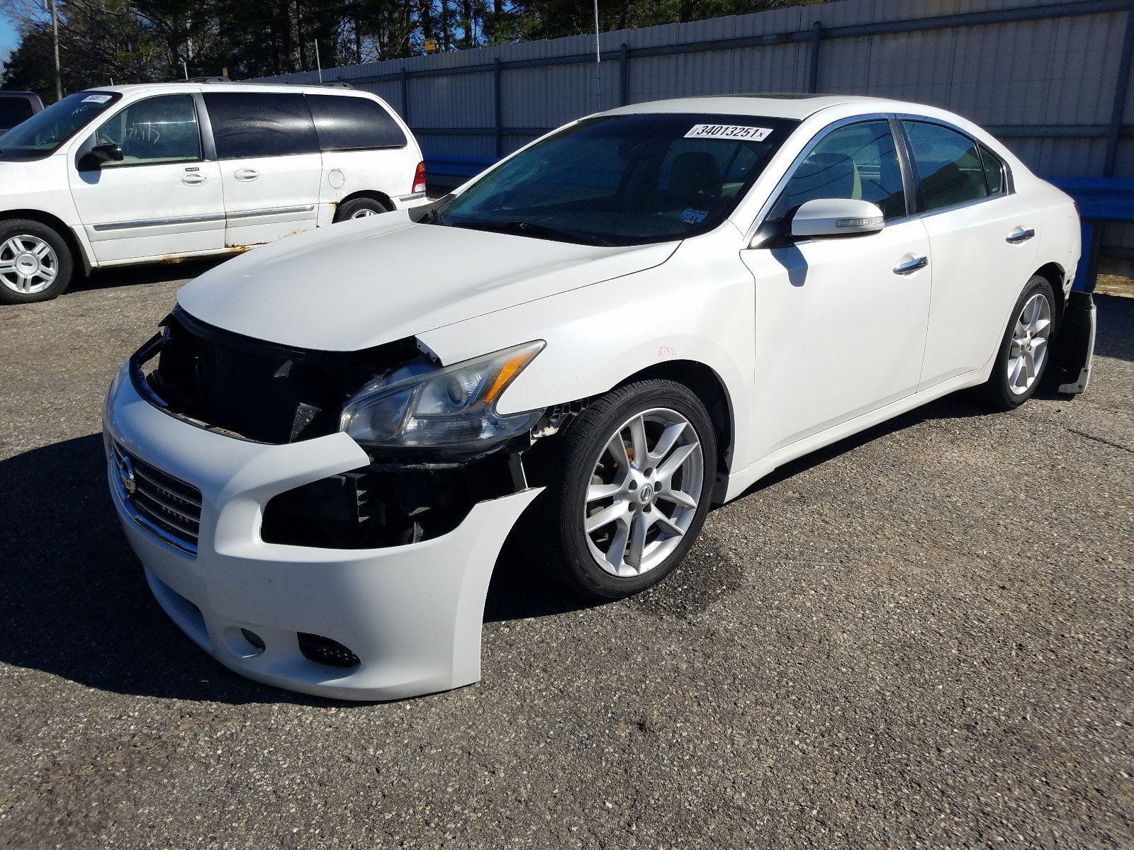 Photo 1 VIN: 1N4AA51E59C842715 - NISSAN MAXIMA S 