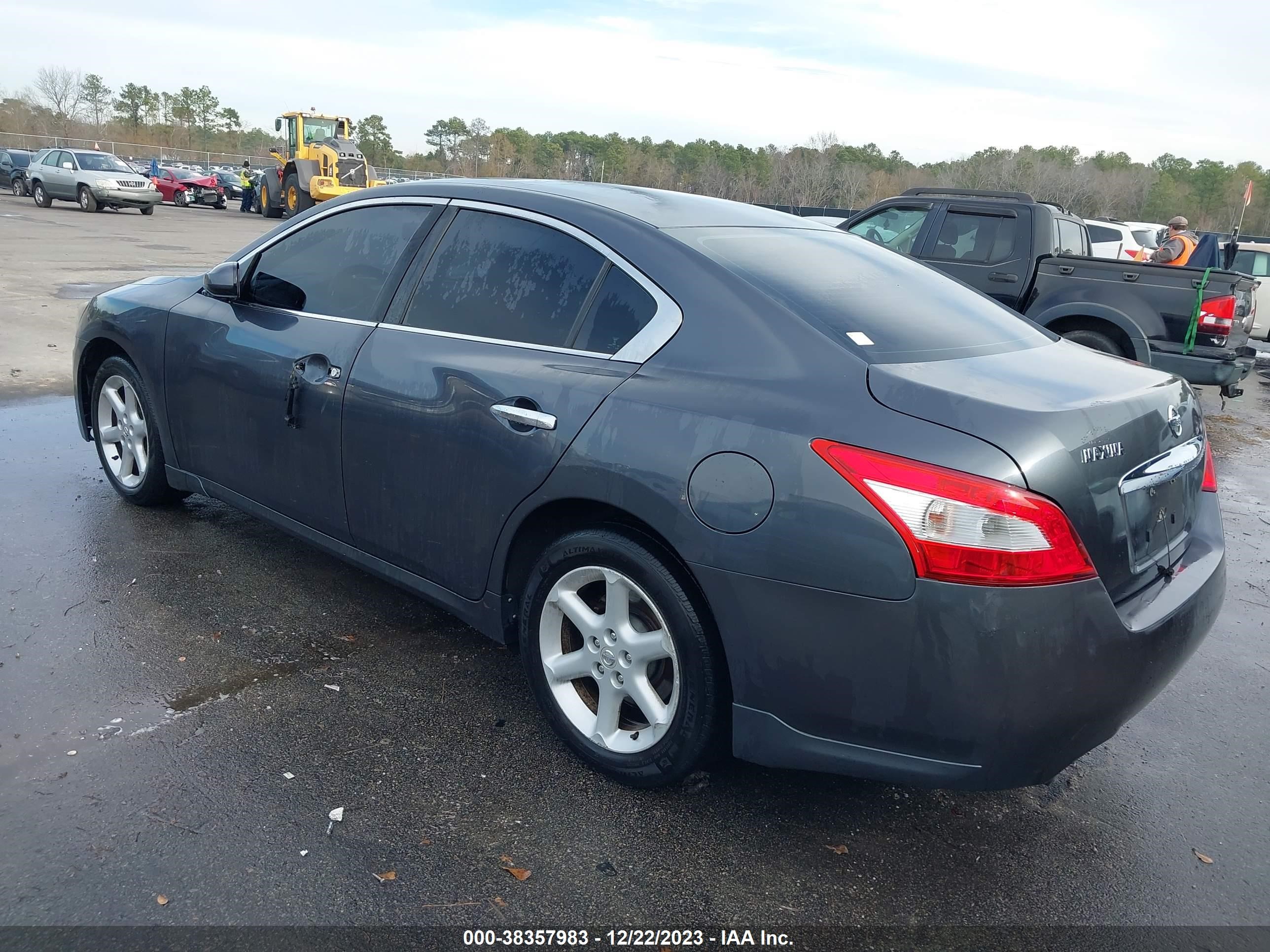 Photo 2 VIN: 1N4AA51EX9C823612 - NISSAN MAXIMA 