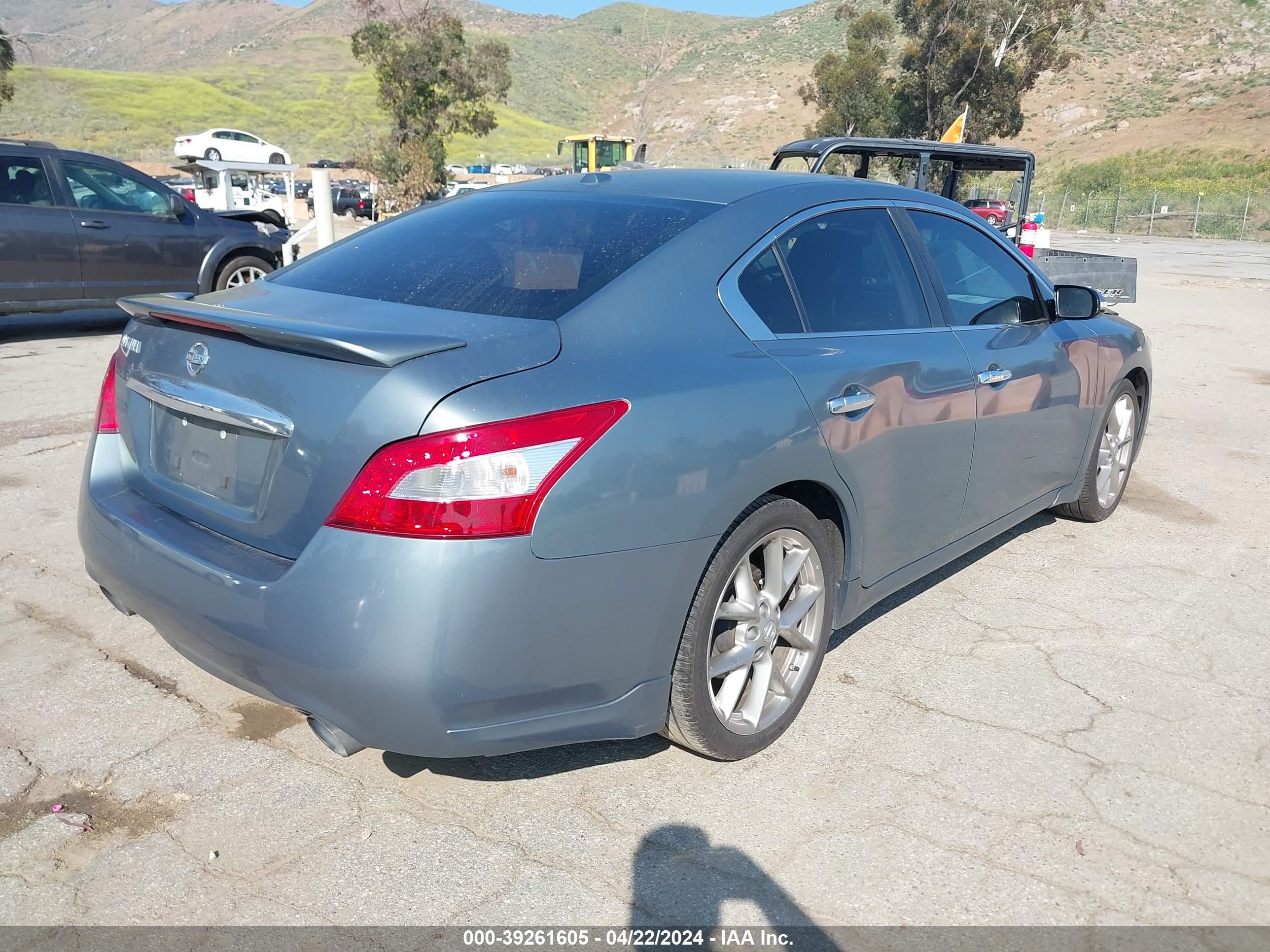 Photo 3 VIN: 1N4AA5AP0AC823172 - NISSAN MAXIMA 