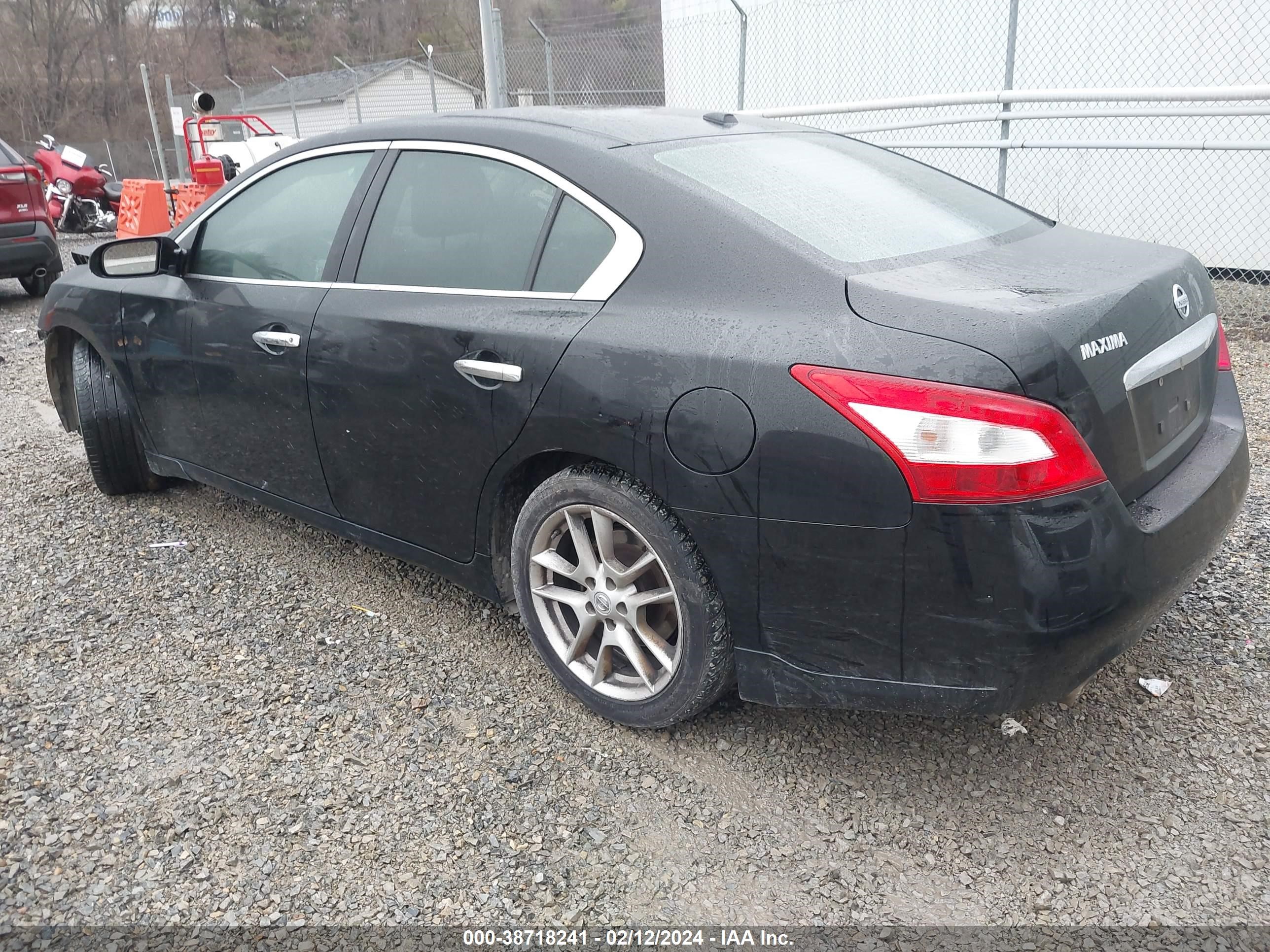 Photo 2 VIN: 1N4AA5AP0BC848283 - NISSAN MAXIMA 