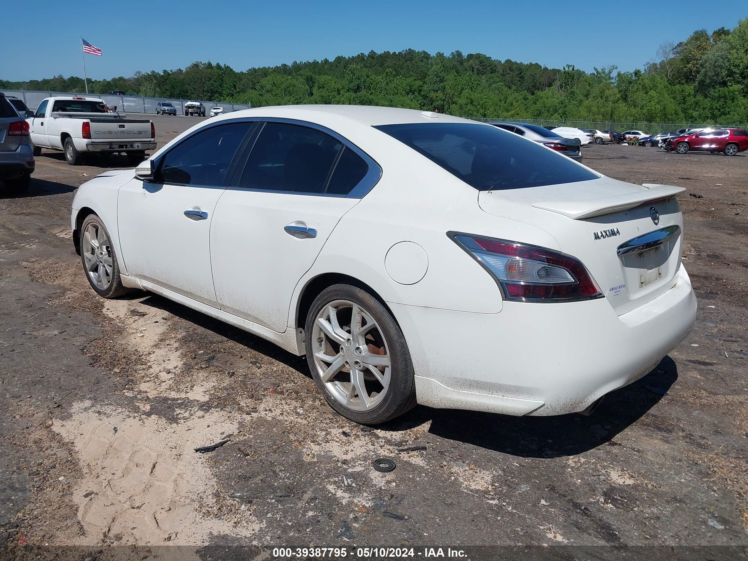 Photo 2 VIN: 1N4AA5AP0CC804124 - NISSAN MAXIMA 