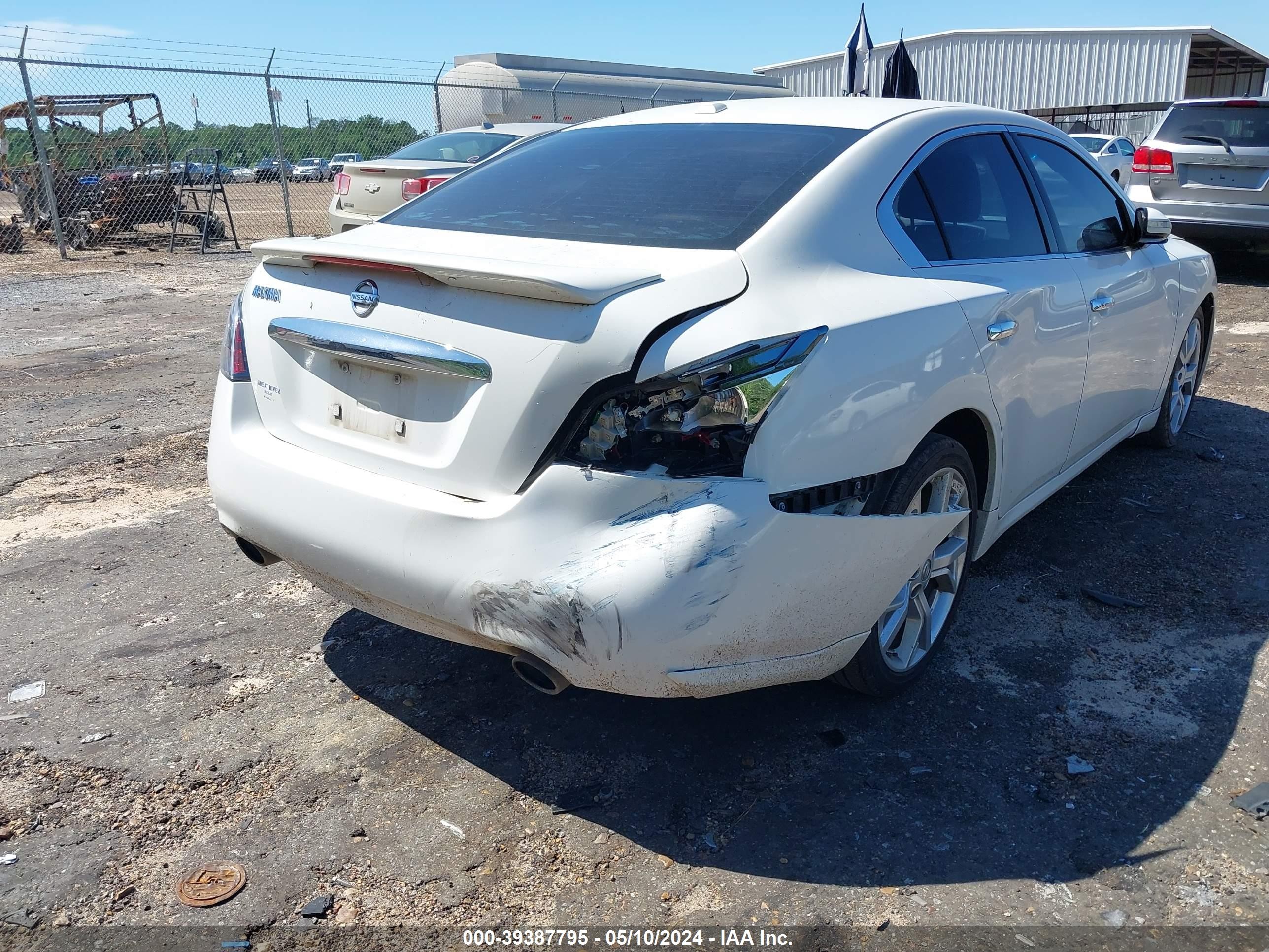 Photo 5 VIN: 1N4AA5AP0CC804124 - NISSAN MAXIMA 