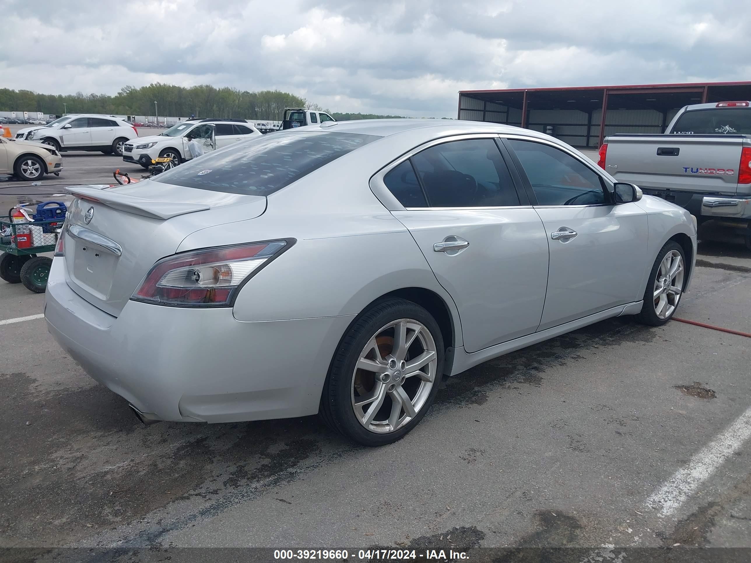 Photo 3 VIN: 1N4AA5AP0CC808836 - NISSAN MAXIMA 