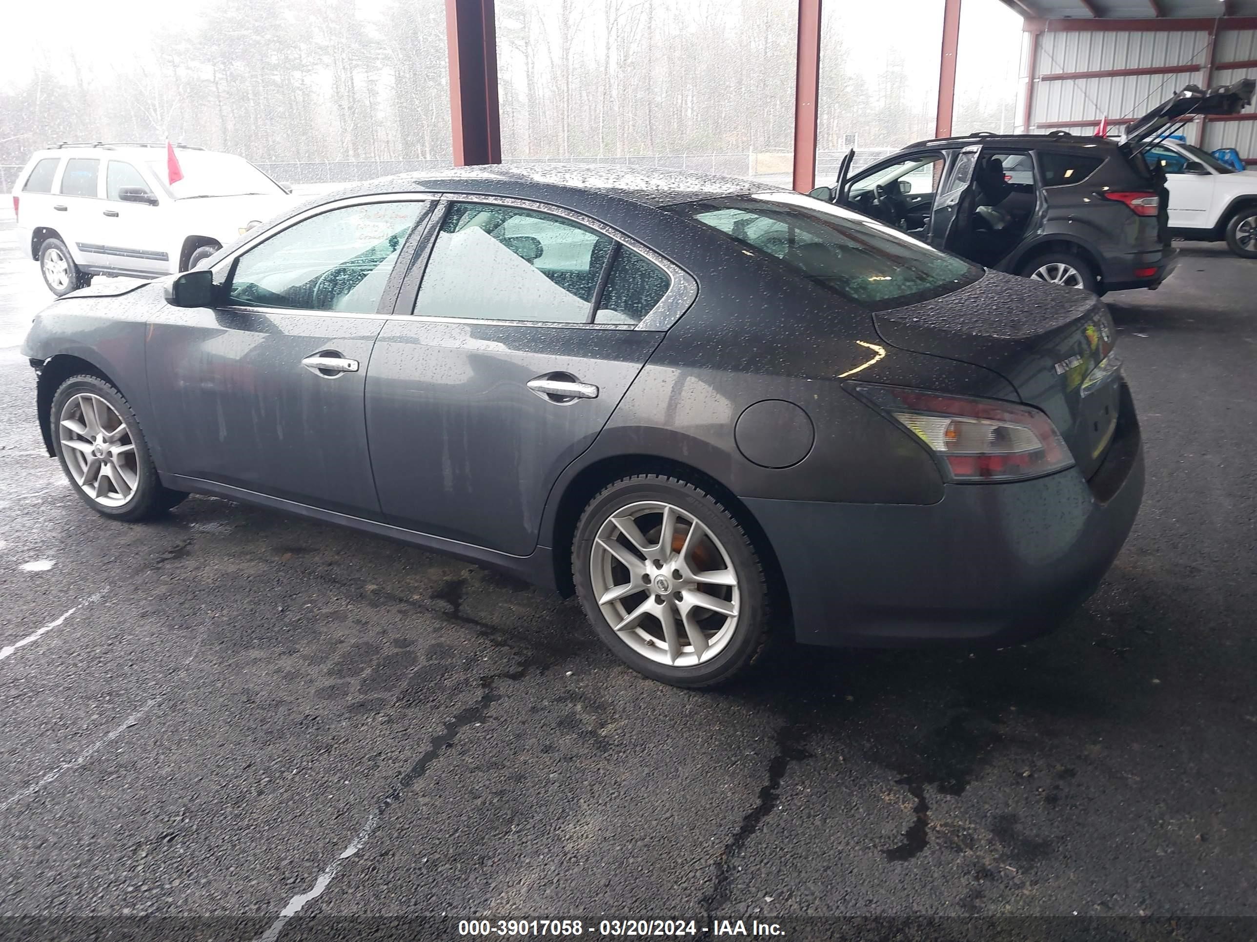 Photo 2 VIN: 1N4AA5AP0DC803797 - NISSAN MAXIMA 