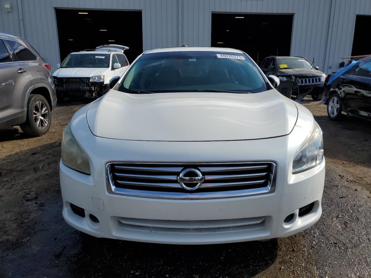 Photo 4 VIN: 1N4AA5AP0DC810376 - NISSAN MAXIMA 