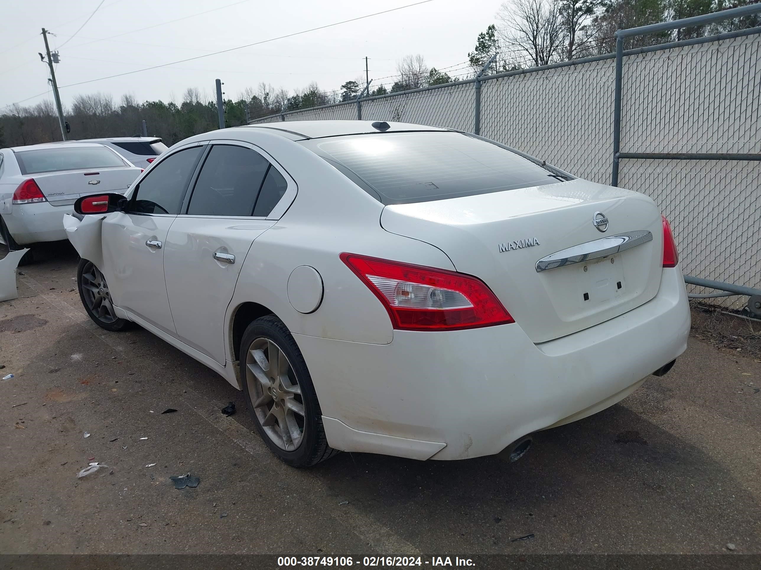 Photo 2 VIN: 1N4AA5AP1BC831024 - NISSAN MAXIMA 