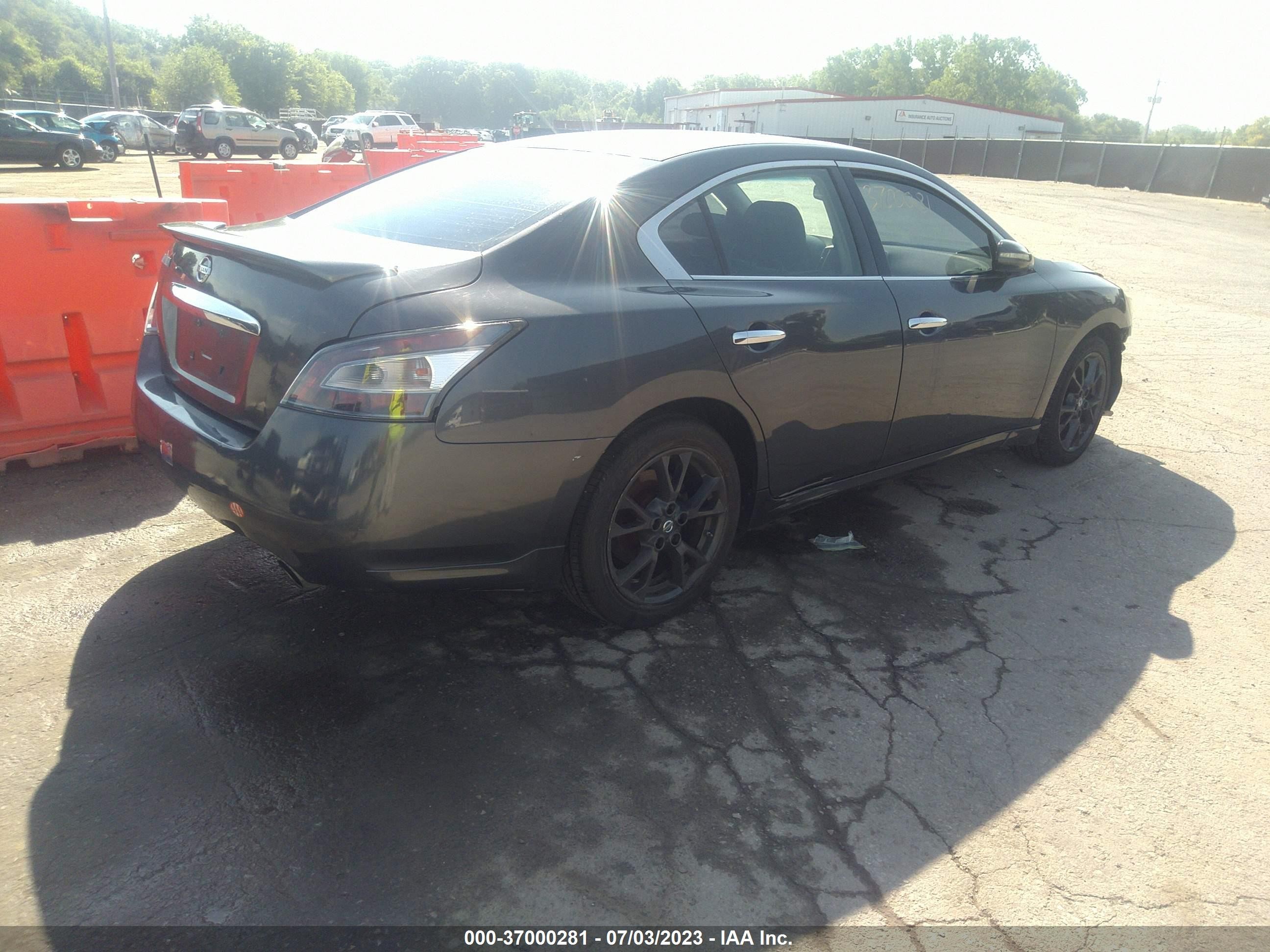 Photo 3 VIN: 1N4AA5AP1CC818971 - NISSAN MAXIMA 