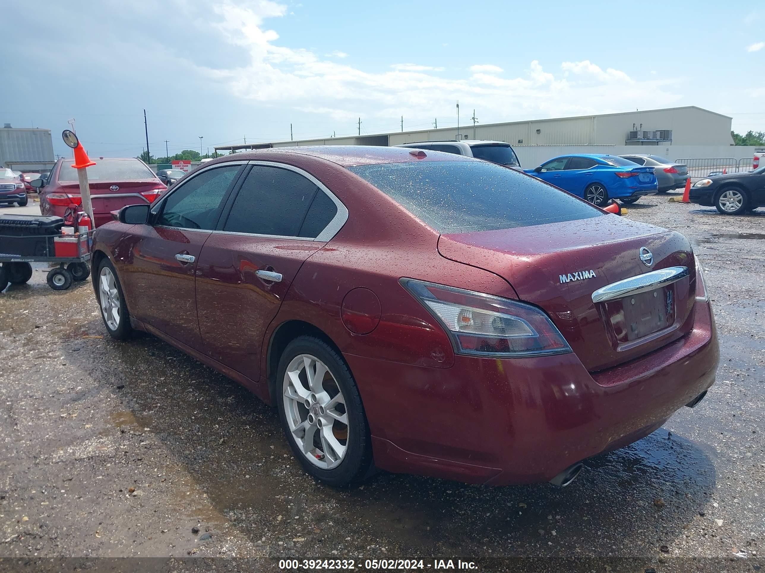 Photo 2 VIN: 1N4AA5AP1DC827056 - NISSAN MAXIMA S 