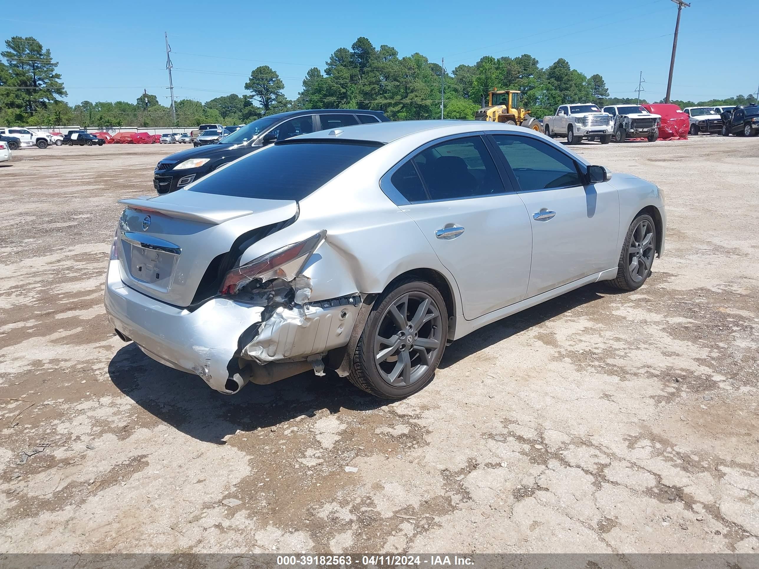 Photo 3 VIN: 1N4AA5AP1EC467191 - NISSAN MAXIMA 