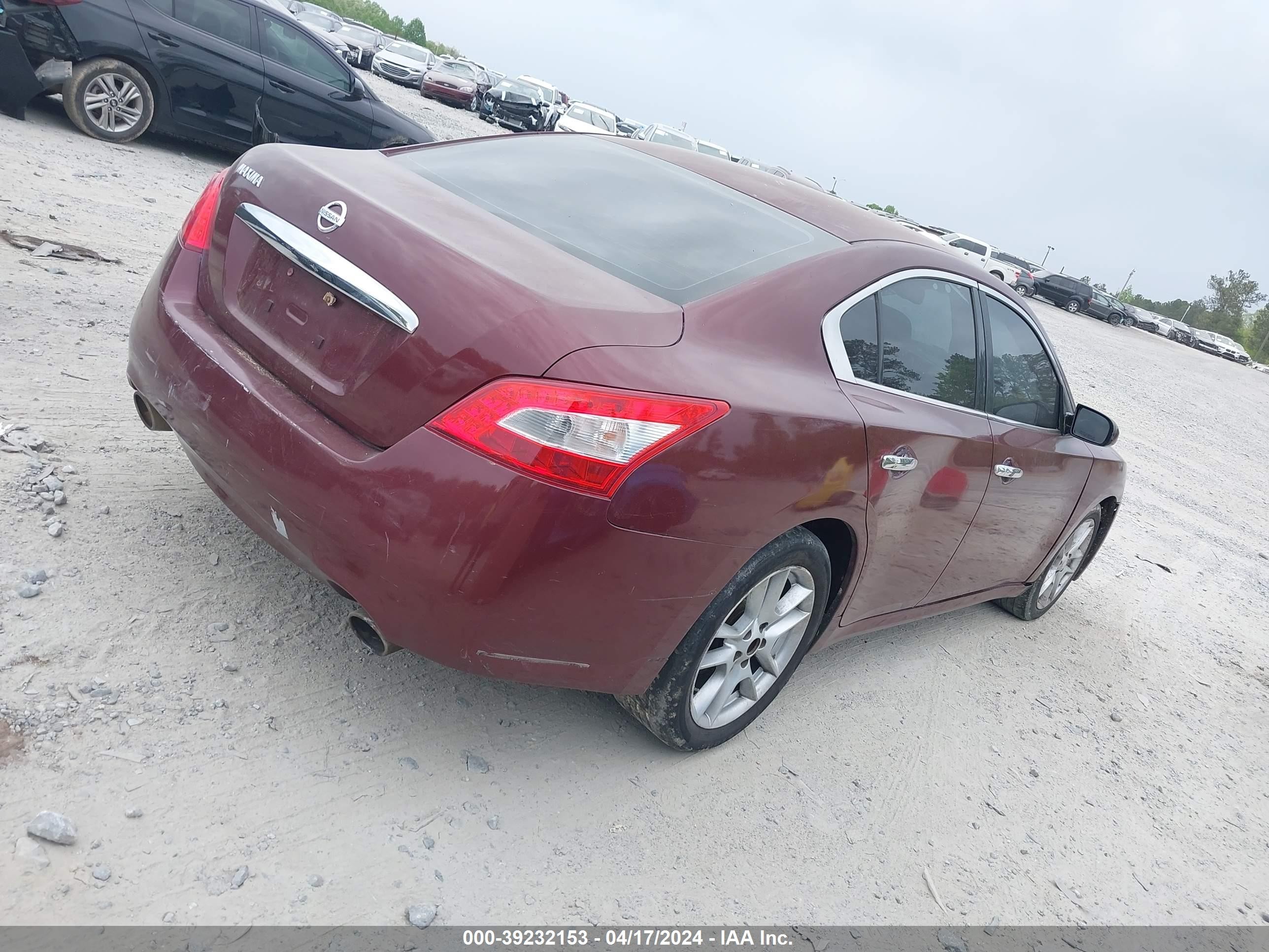 Photo 3 VIN: 1N4AA5AP2BC811431 - NISSAN MAXIMA 