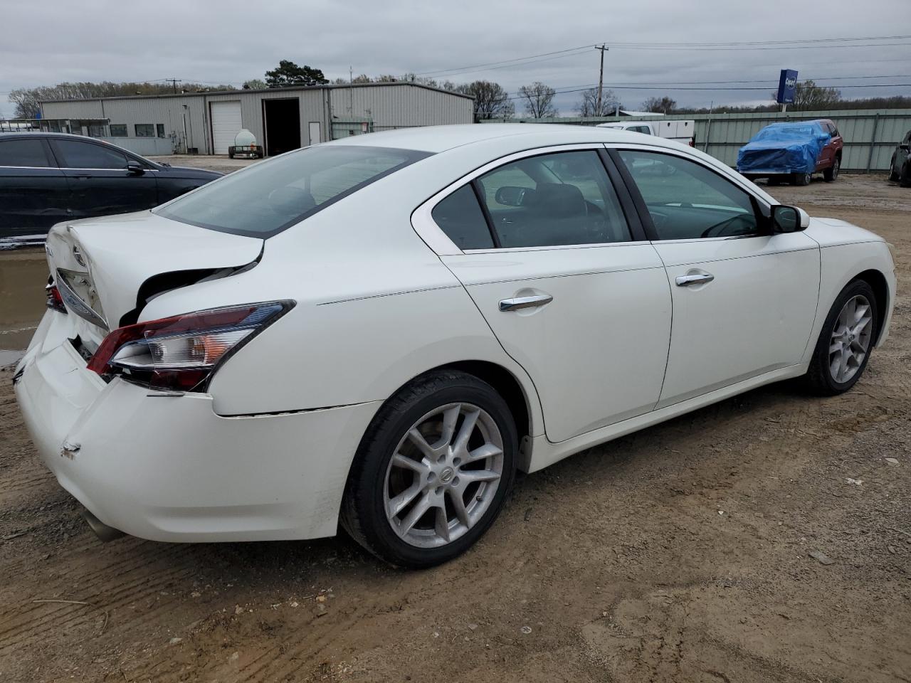 Photo 2 VIN: 1N4AA5AP2DC801744 - NISSAN MAXIMA 