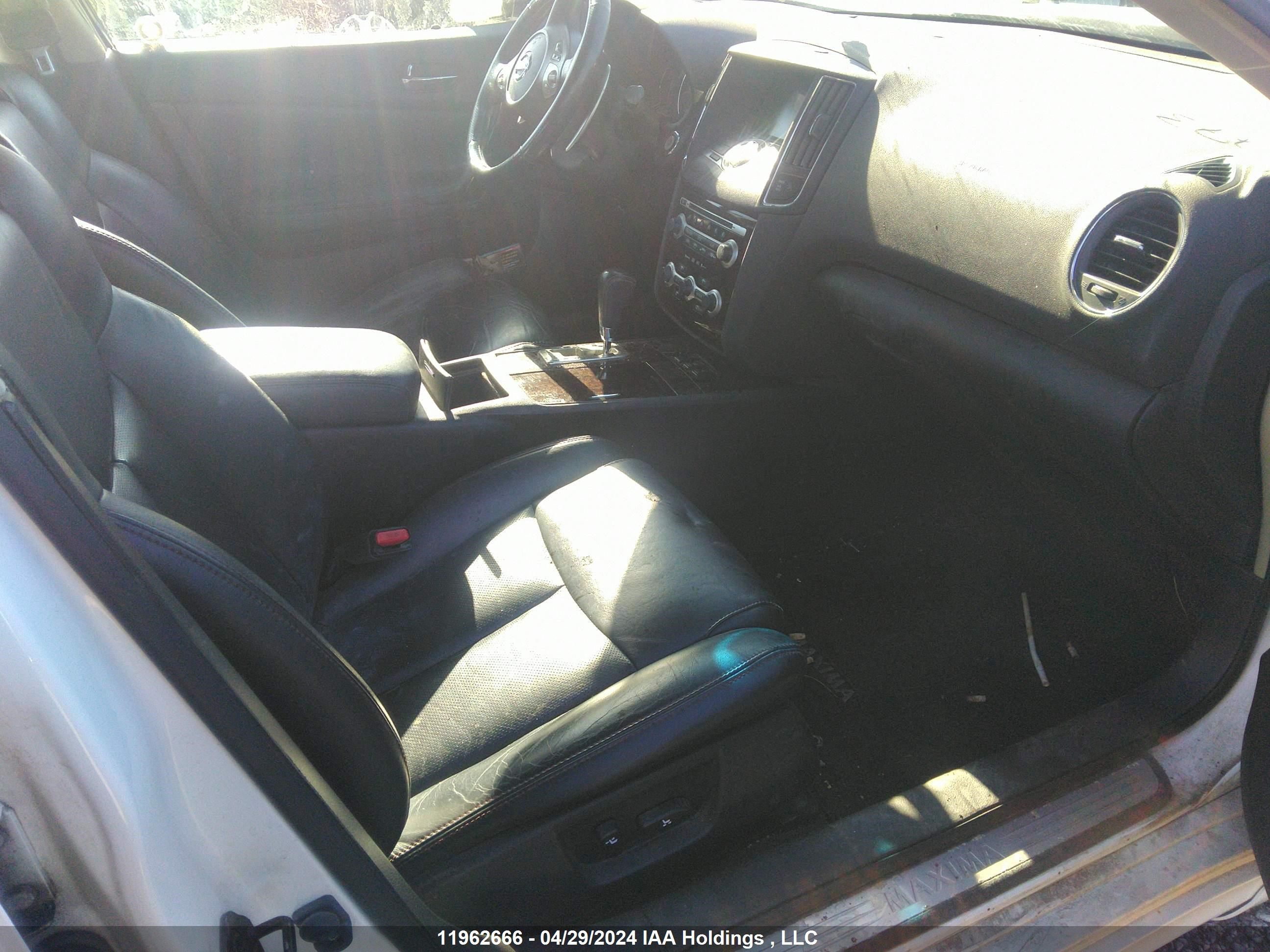 Photo 4 VIN: 1N4AA5AP4AC801773 - NISSAN MAXIMA 