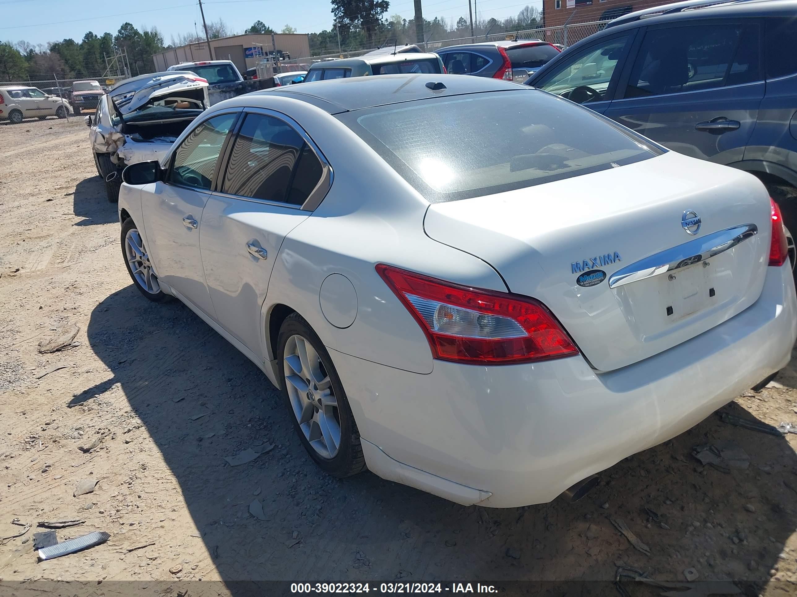 Photo 2 VIN: 1N4AA5AP4AC816080 - NISSAN MAXIMA 