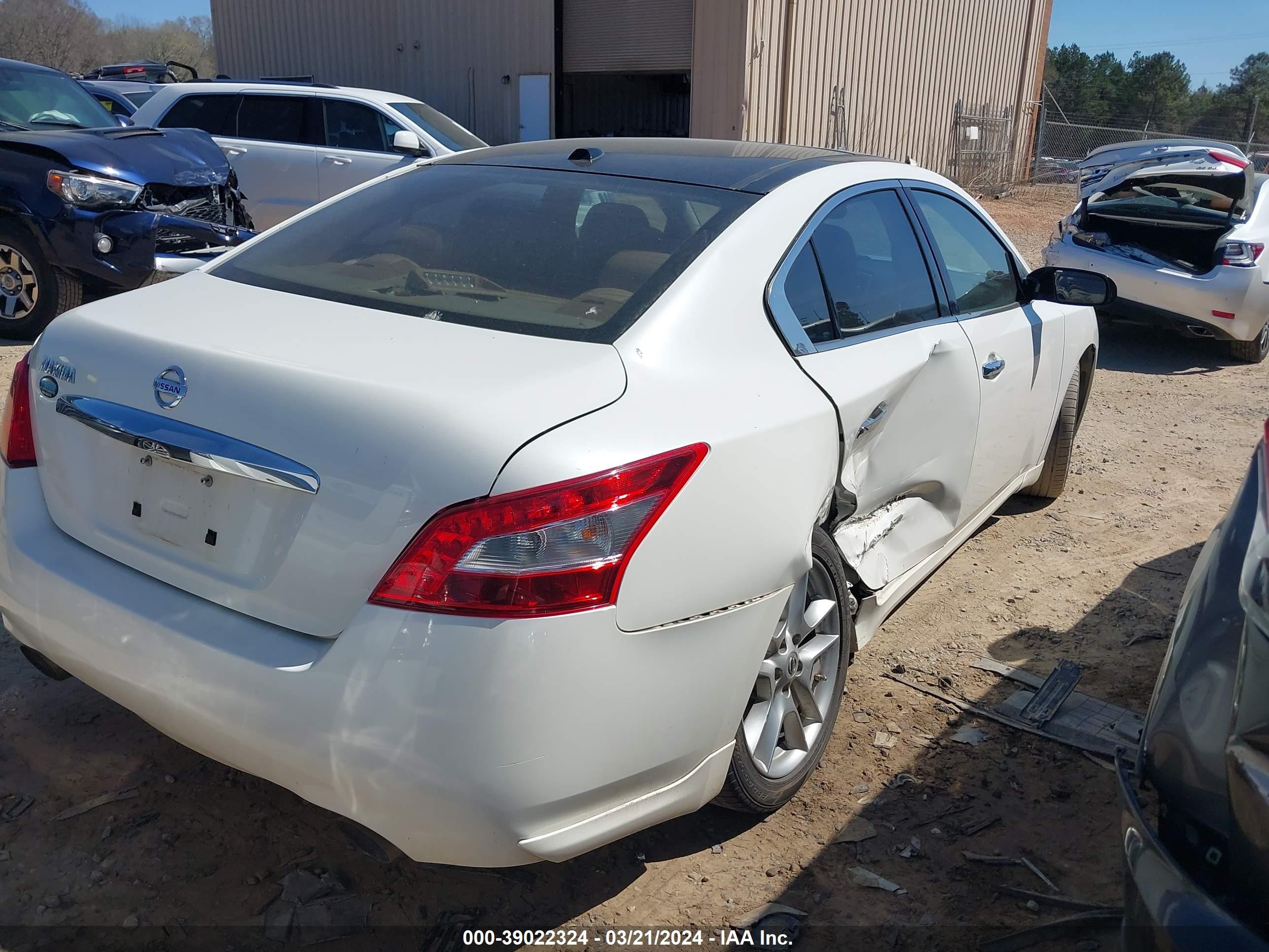 Photo 3 VIN: 1N4AA5AP4AC816080 - NISSAN MAXIMA 