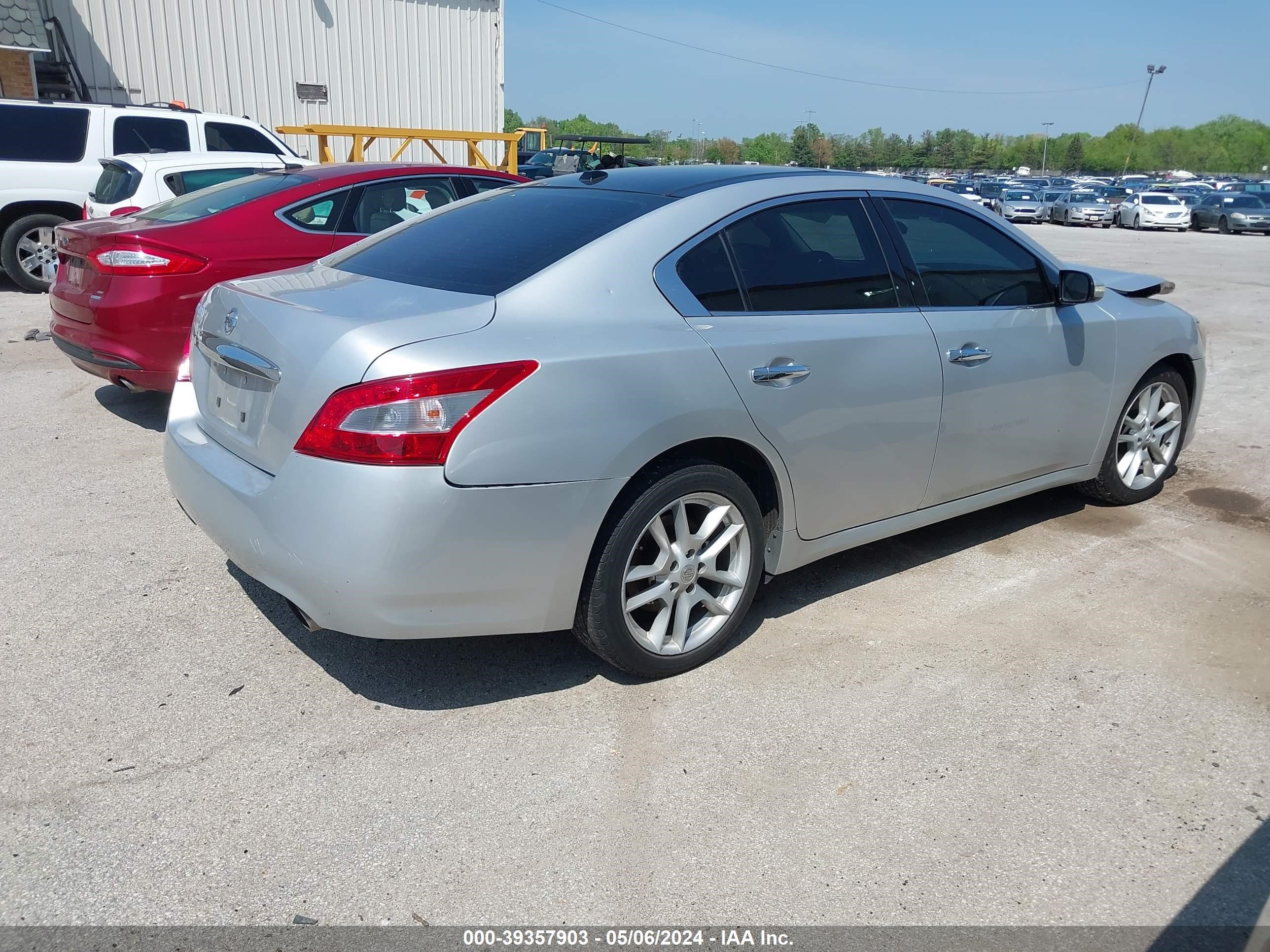 Photo 3 VIN: 1N4AA5AP4AC826026 - NISSAN MAXIMA 