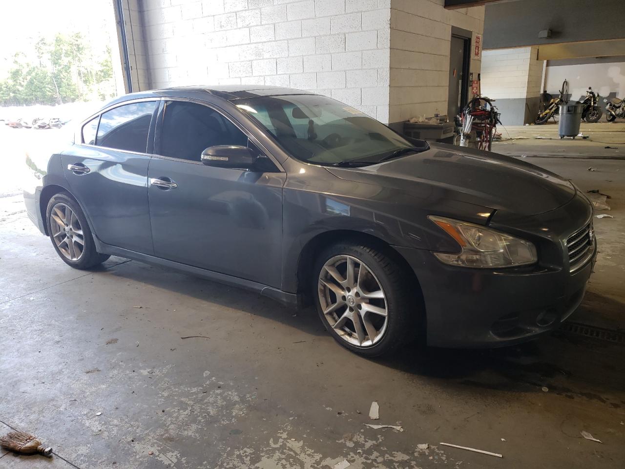 Photo 3 VIN: 1N4AA5AP4BC838260 - NISSAN MAXIMA 