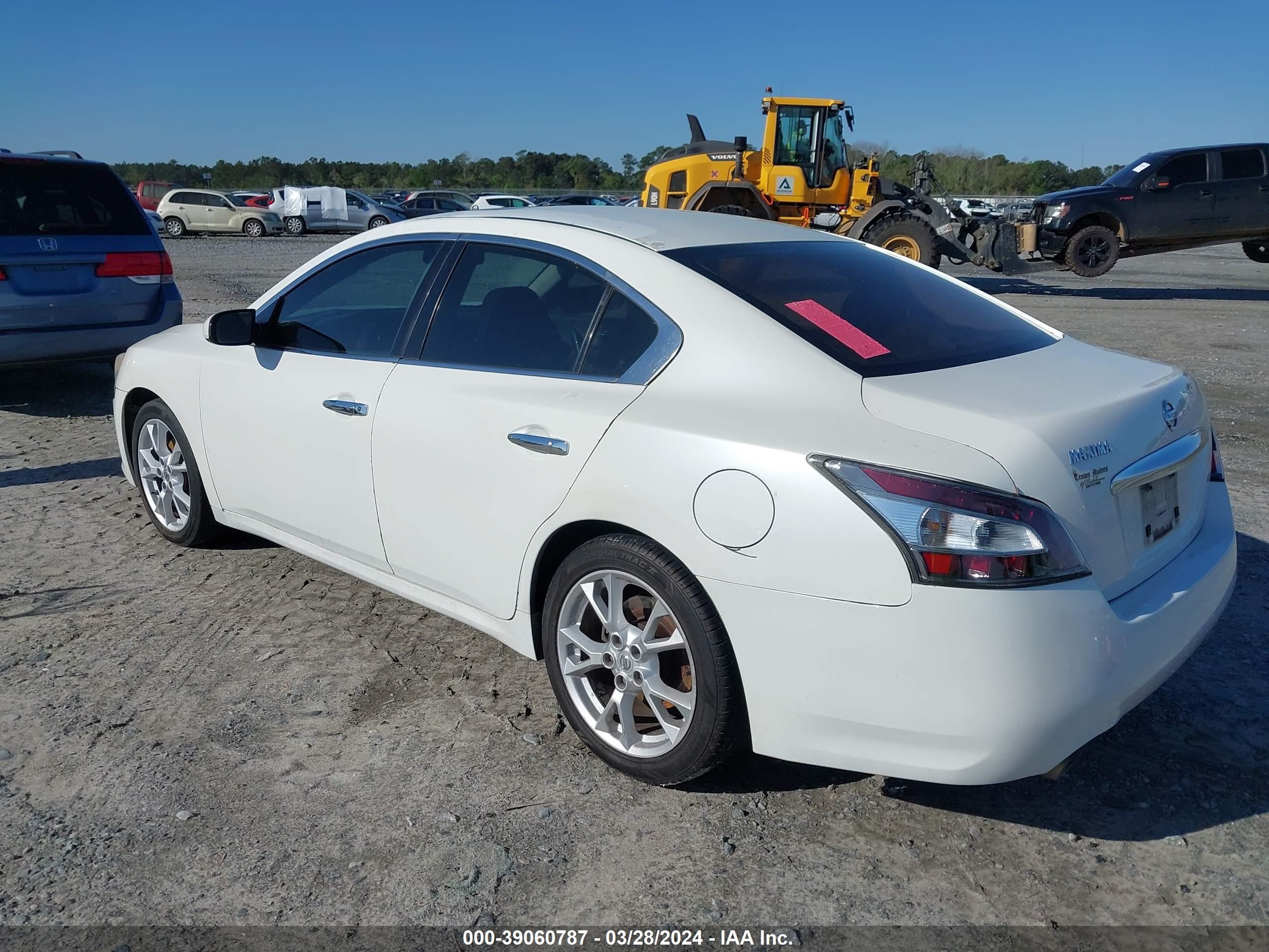 Photo 2 VIN: 1N4AA5AP4CC811724 - NISSAN MAXIMA 