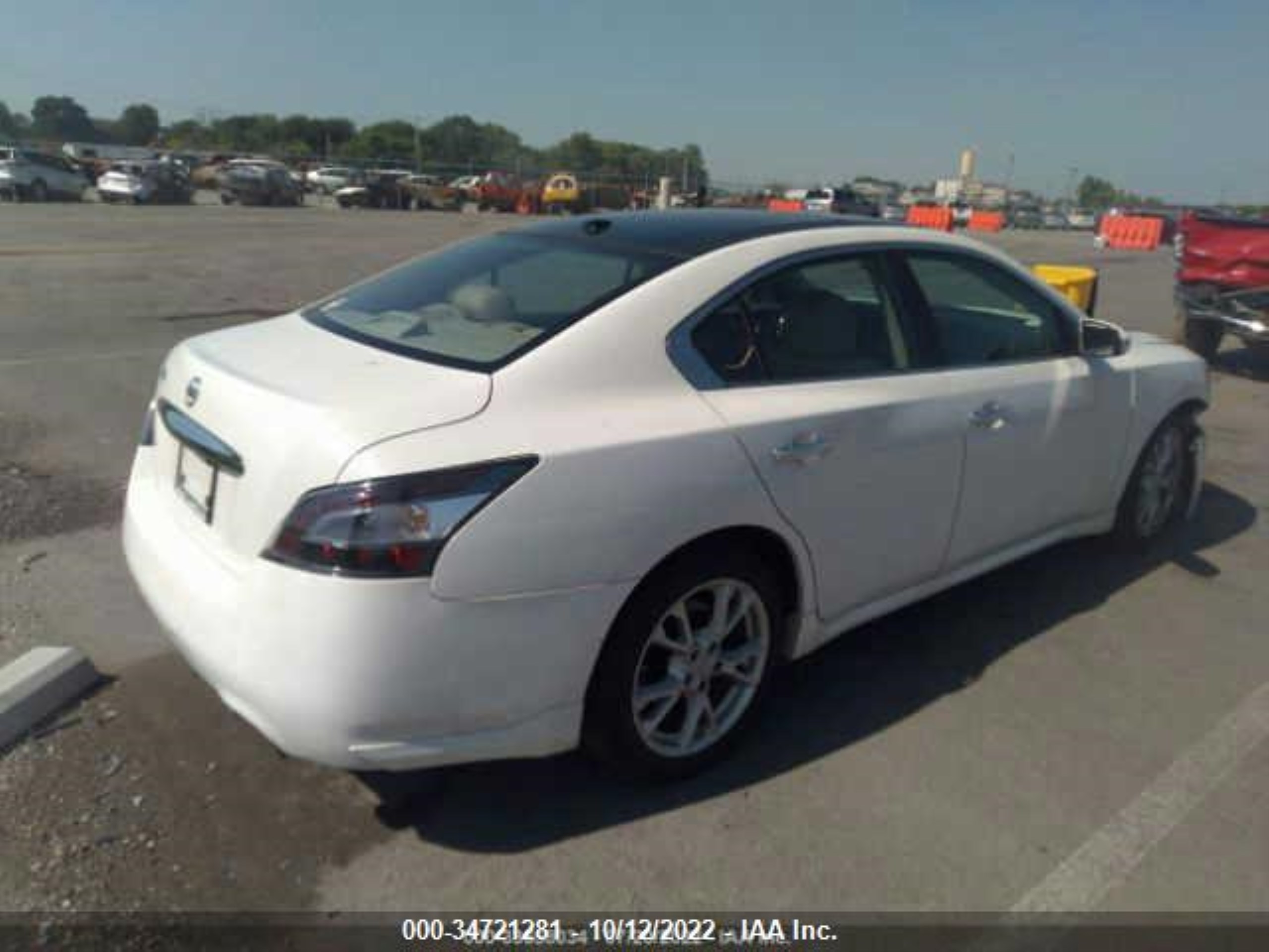 Photo 3 VIN: 1N4AA5AP5CC842612 - NISSAN MAXIMA 