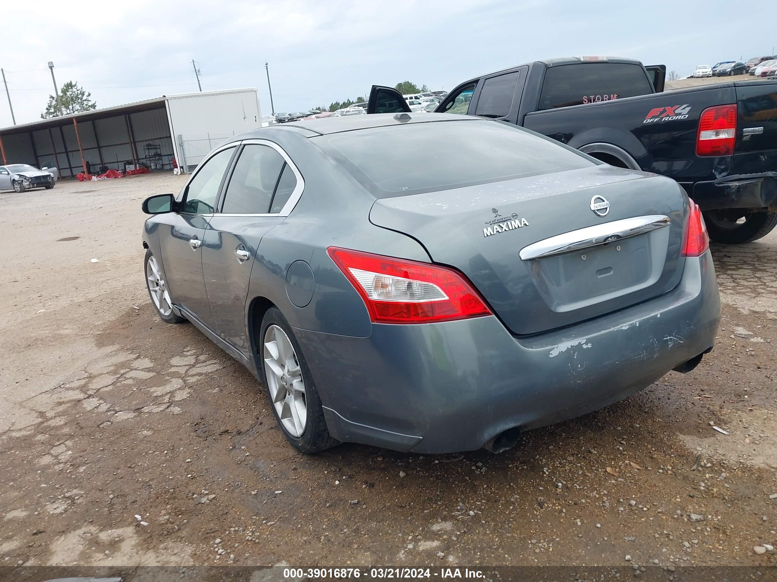 Photo 2 VIN: 1N4AA5AP6AC820518 - NISSAN MAXIMA 