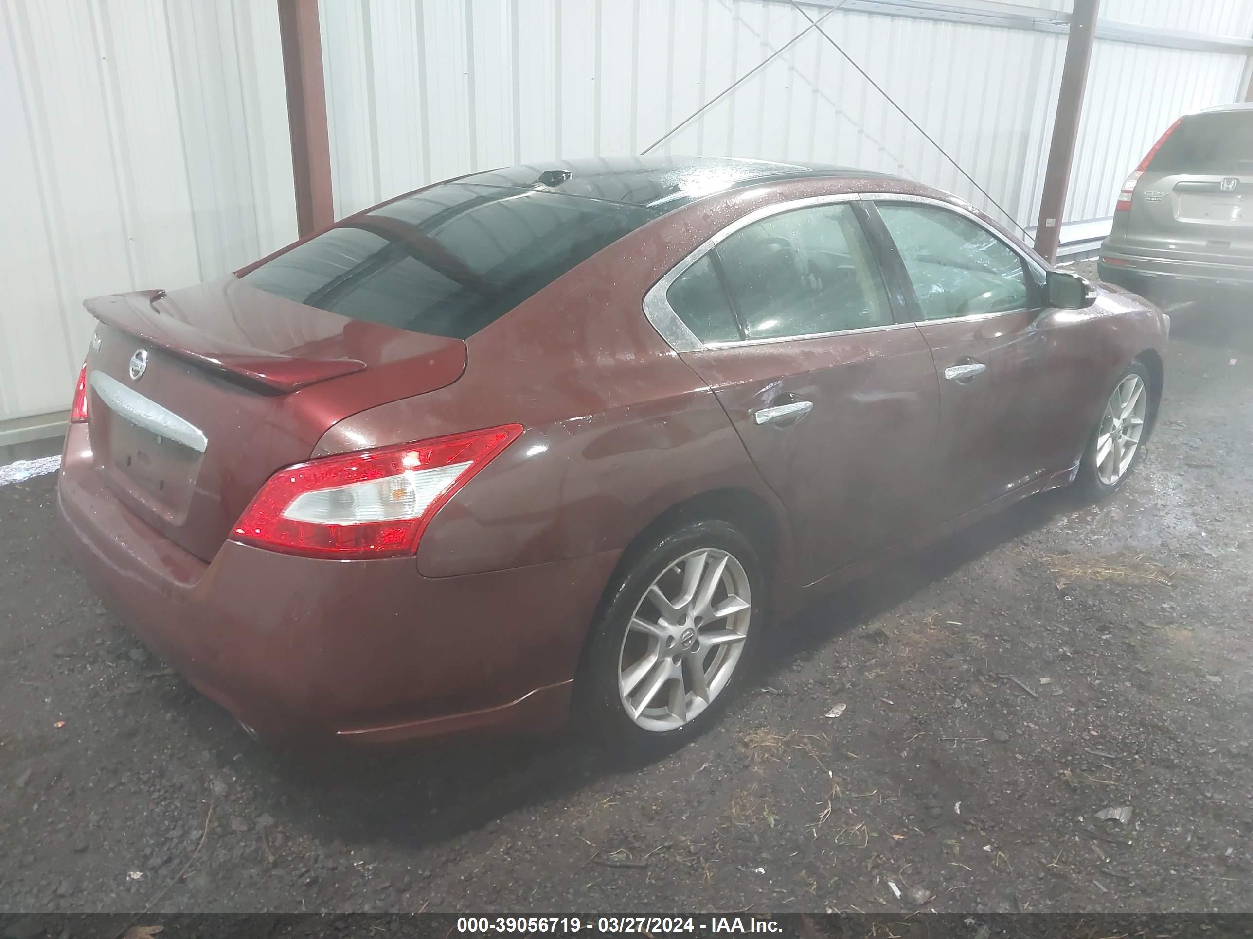 Photo 3 VIN: 1N4AA5AP6BC810704 - NISSAN MAXIMA 