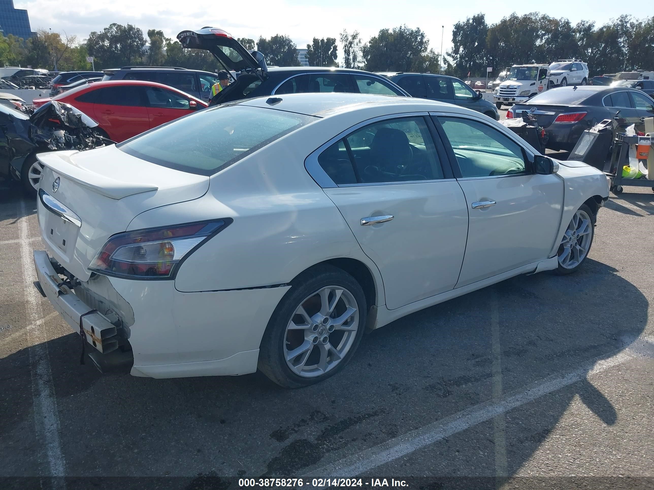 Photo 3 VIN: 1N4AA5AP6EC451231 - NISSAN MAXIMA 