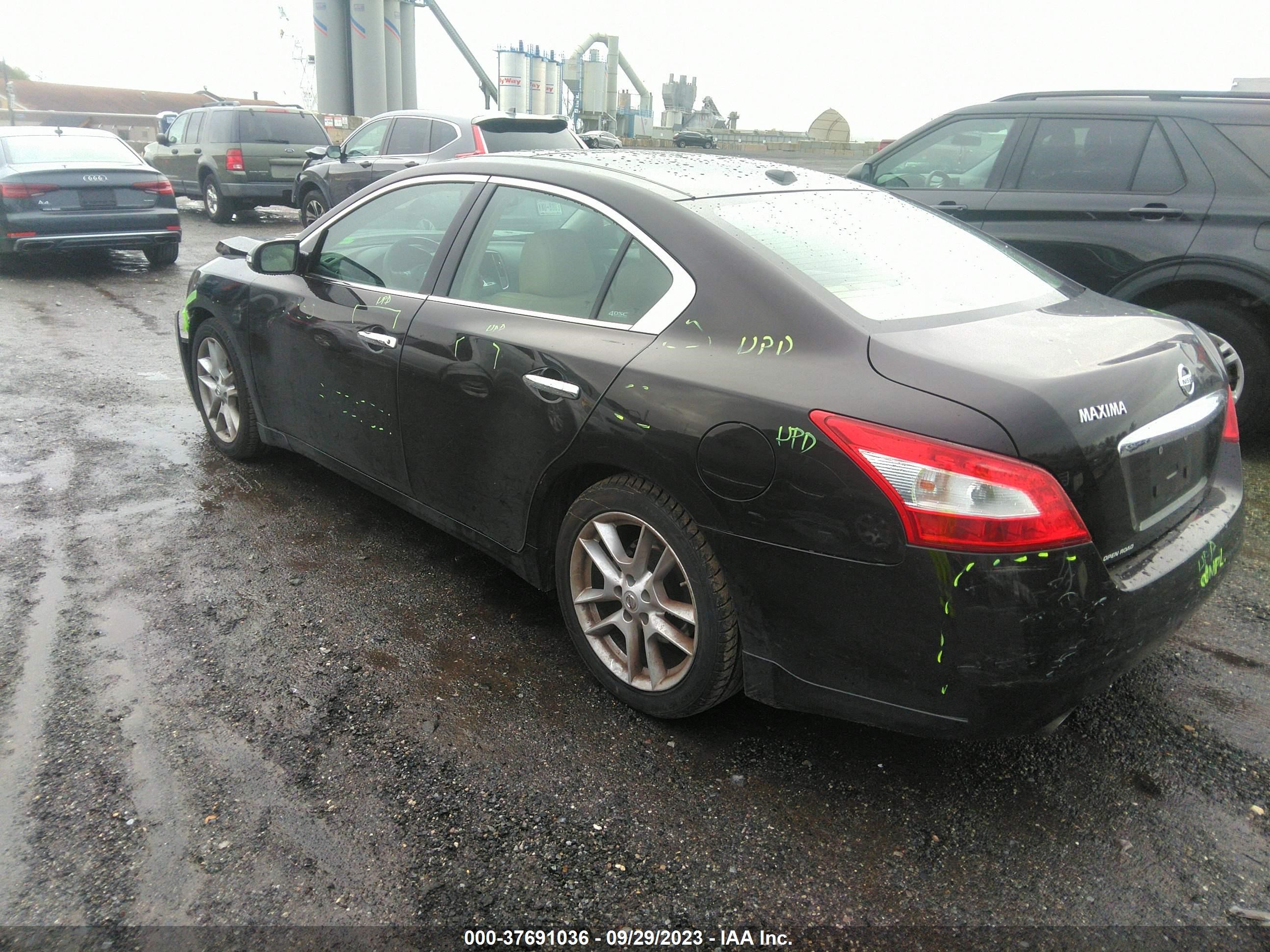 Photo 2 VIN: 1N4AA5AP7AC813920 - NISSAN MAXIMA 