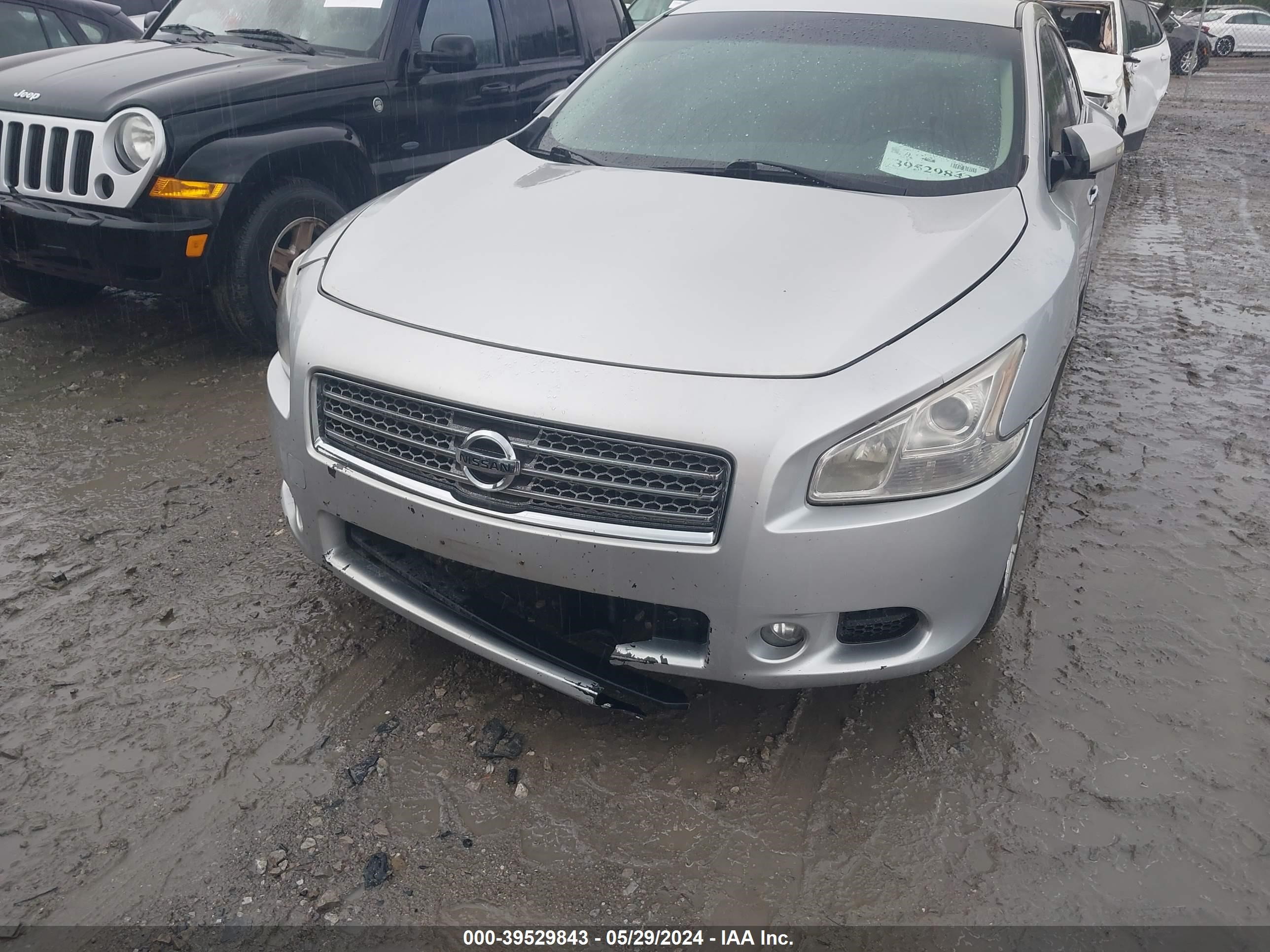 Photo 5 VIN: 1N4AA5AP7AC835710 - NISSAN MAXIMA 