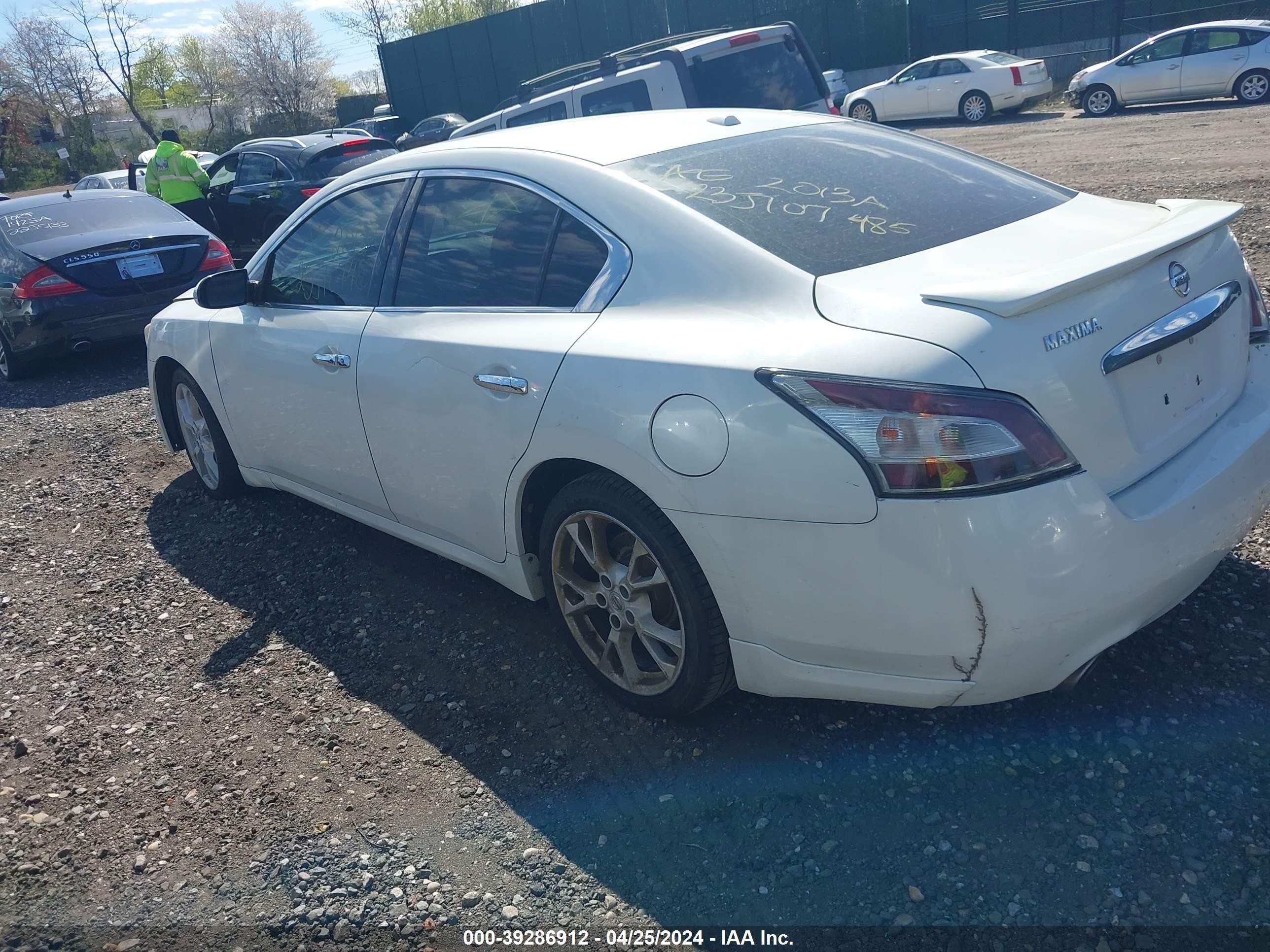 Photo 2 VIN: 1N4AA5AP7DC818944 - NISSAN MAXIMA 