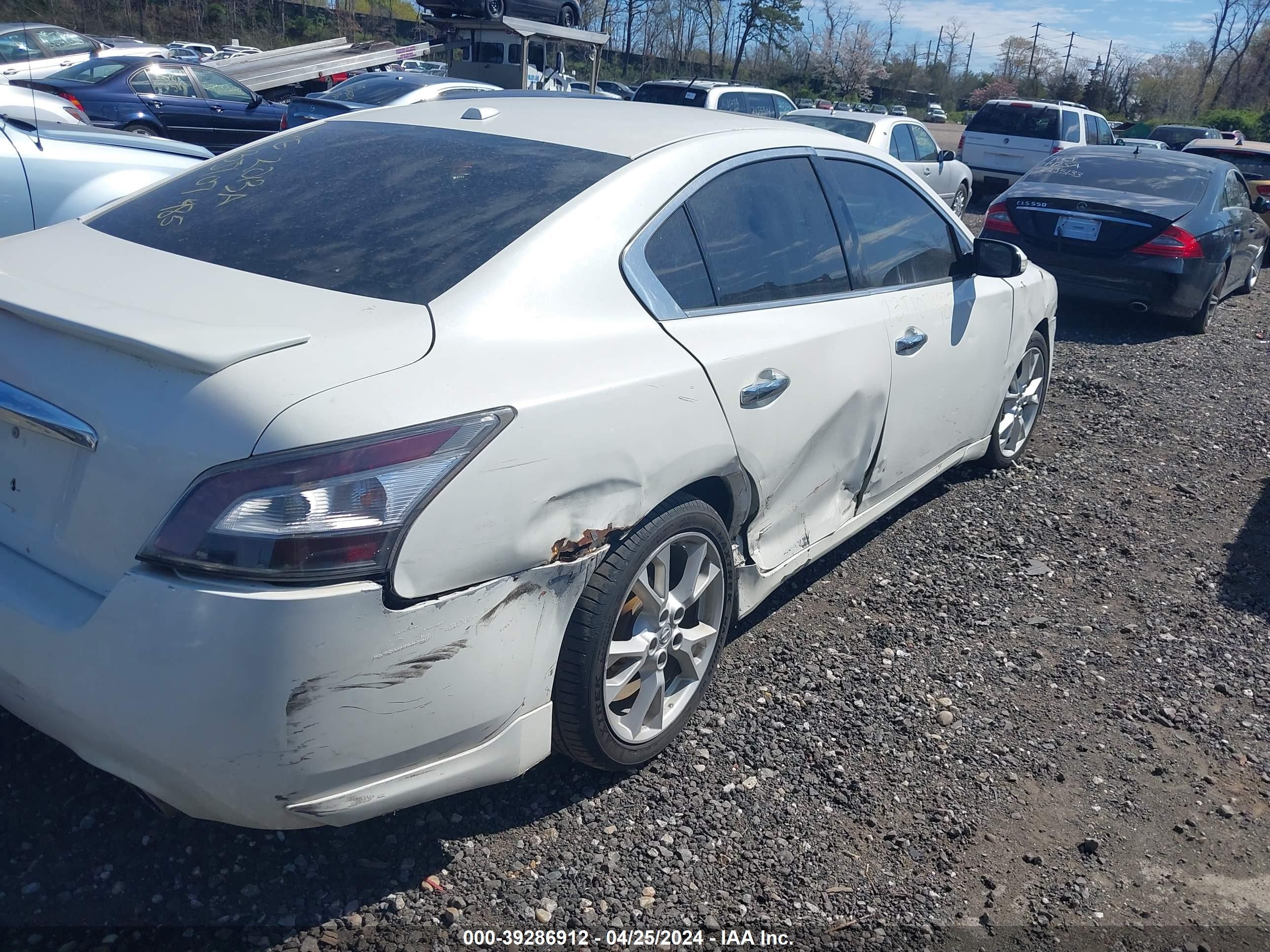 Photo 3 VIN: 1N4AA5AP7DC818944 - NISSAN MAXIMA 