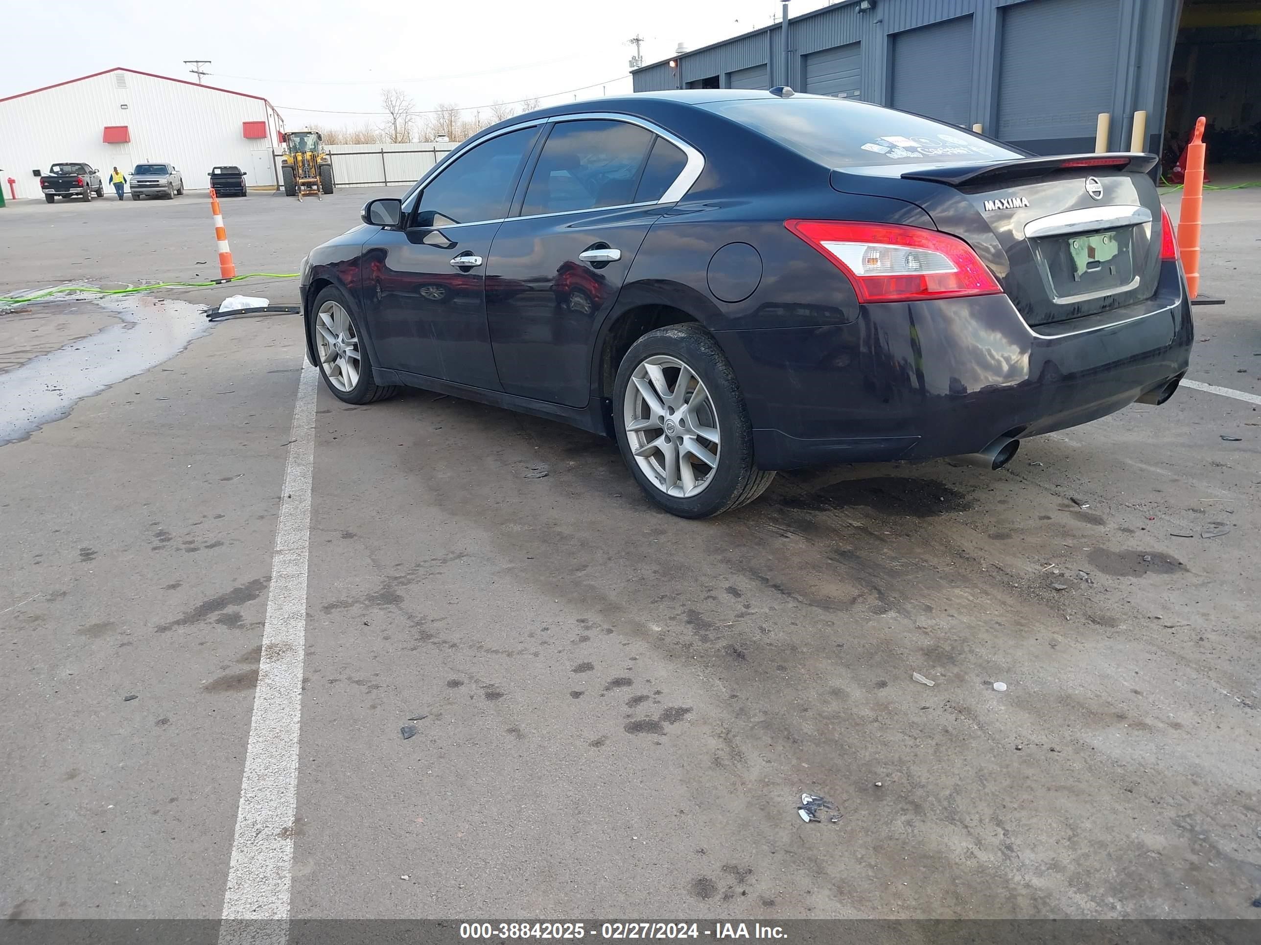 Photo 2 VIN: 1N4AA5AP9AC863119 - NISSAN MAXIMA 