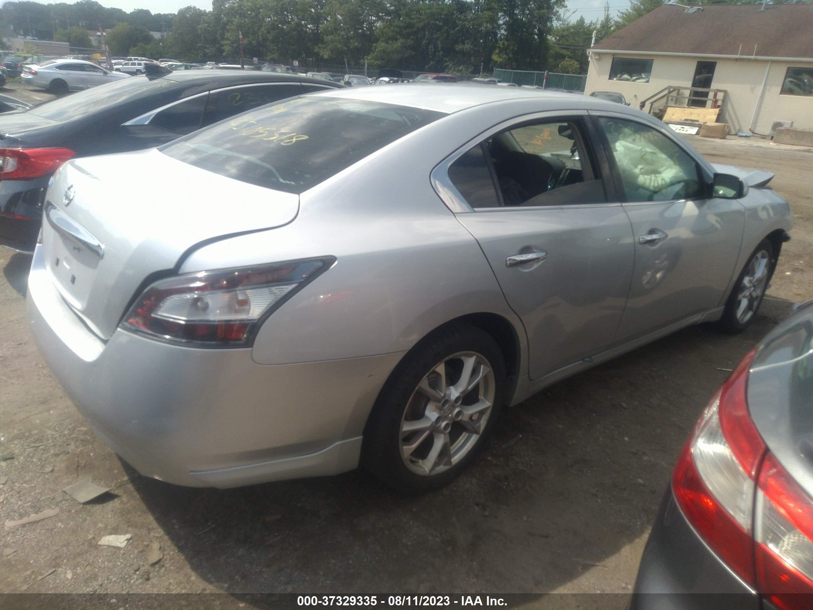 Photo 3 VIN: 1N4AA5APXCC802199 - NISSAN MAXIMA 