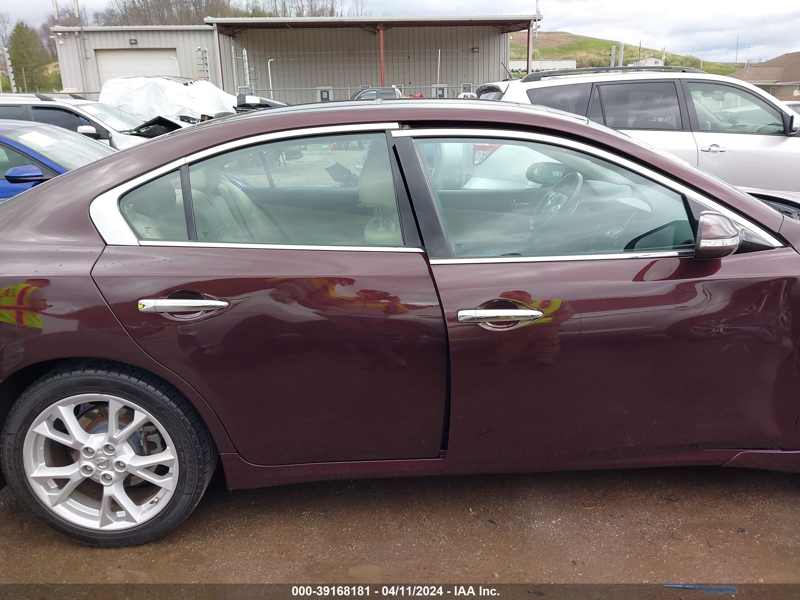 Photo 12 VIN: 1N4AA5APXEC469781 - NISSAN MAXIMA 