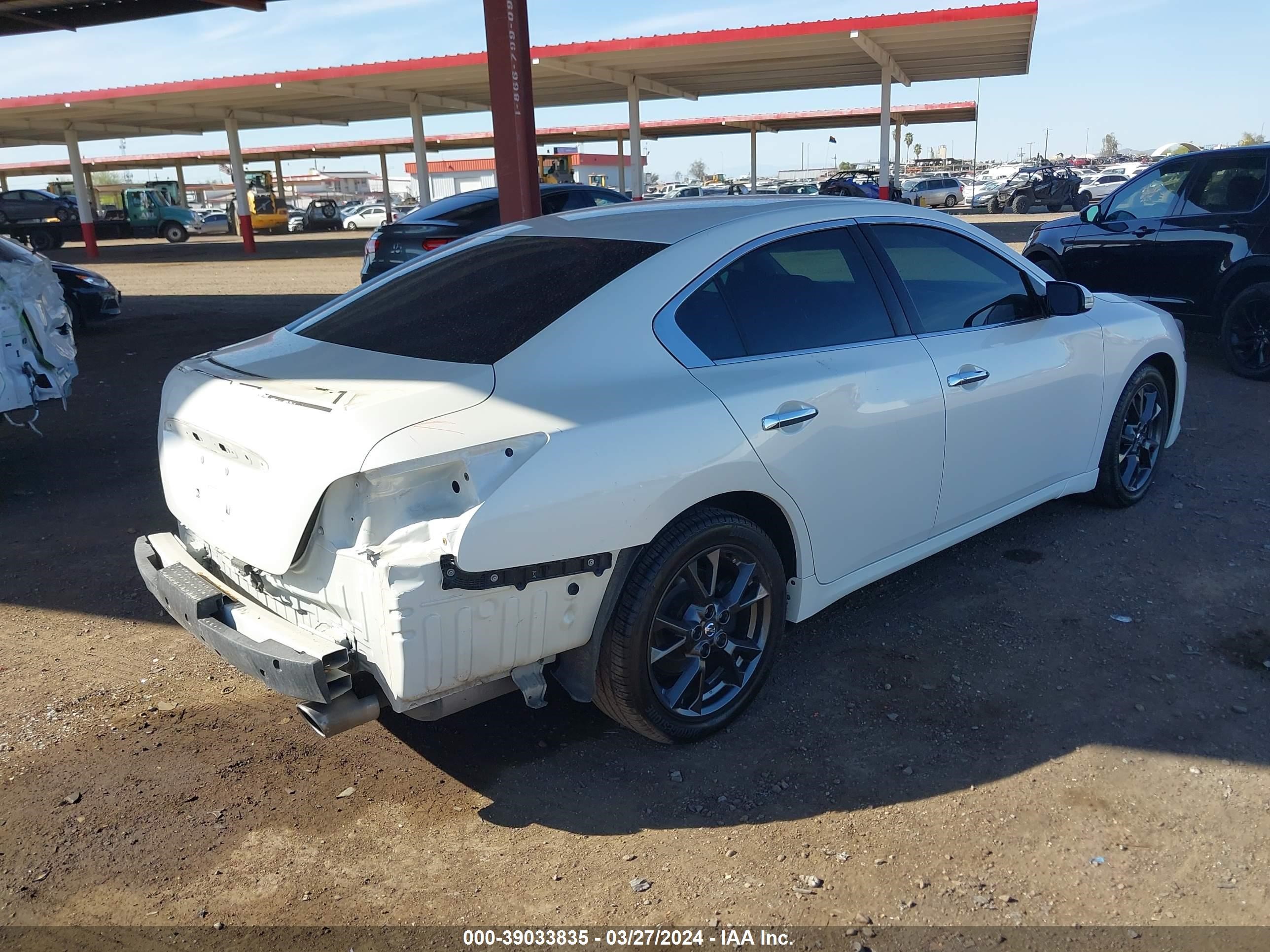 Photo 3 VIN: 1N4AA5APXEC473216 - NISSAN MAXIMA 