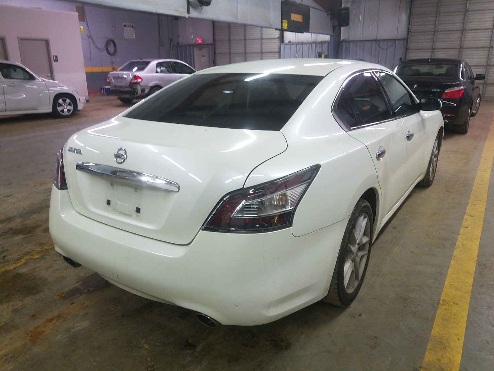 Photo 3 VIN: 1N4AA5APXEC493448 - NISSAN MAXIMA S 