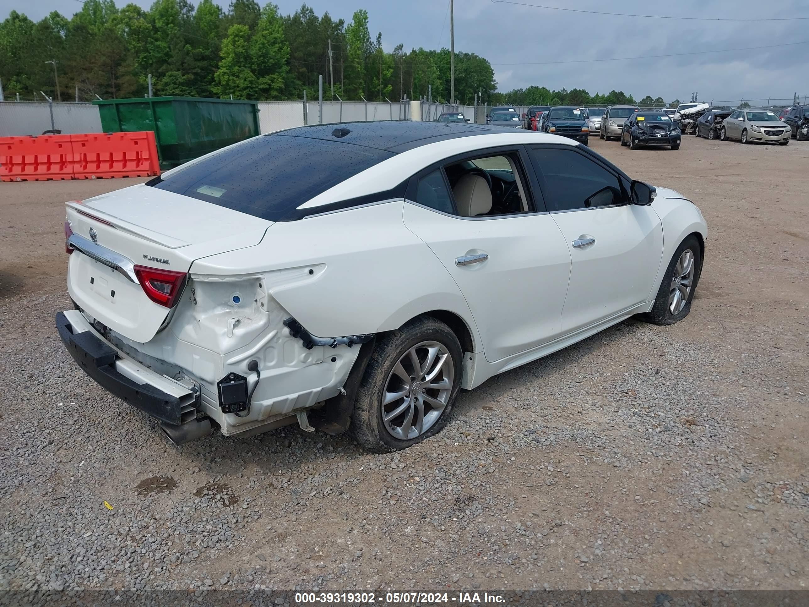 Photo 3 VIN: 1N4AA6AP1GC413477 - NISSAN MAXIMA 