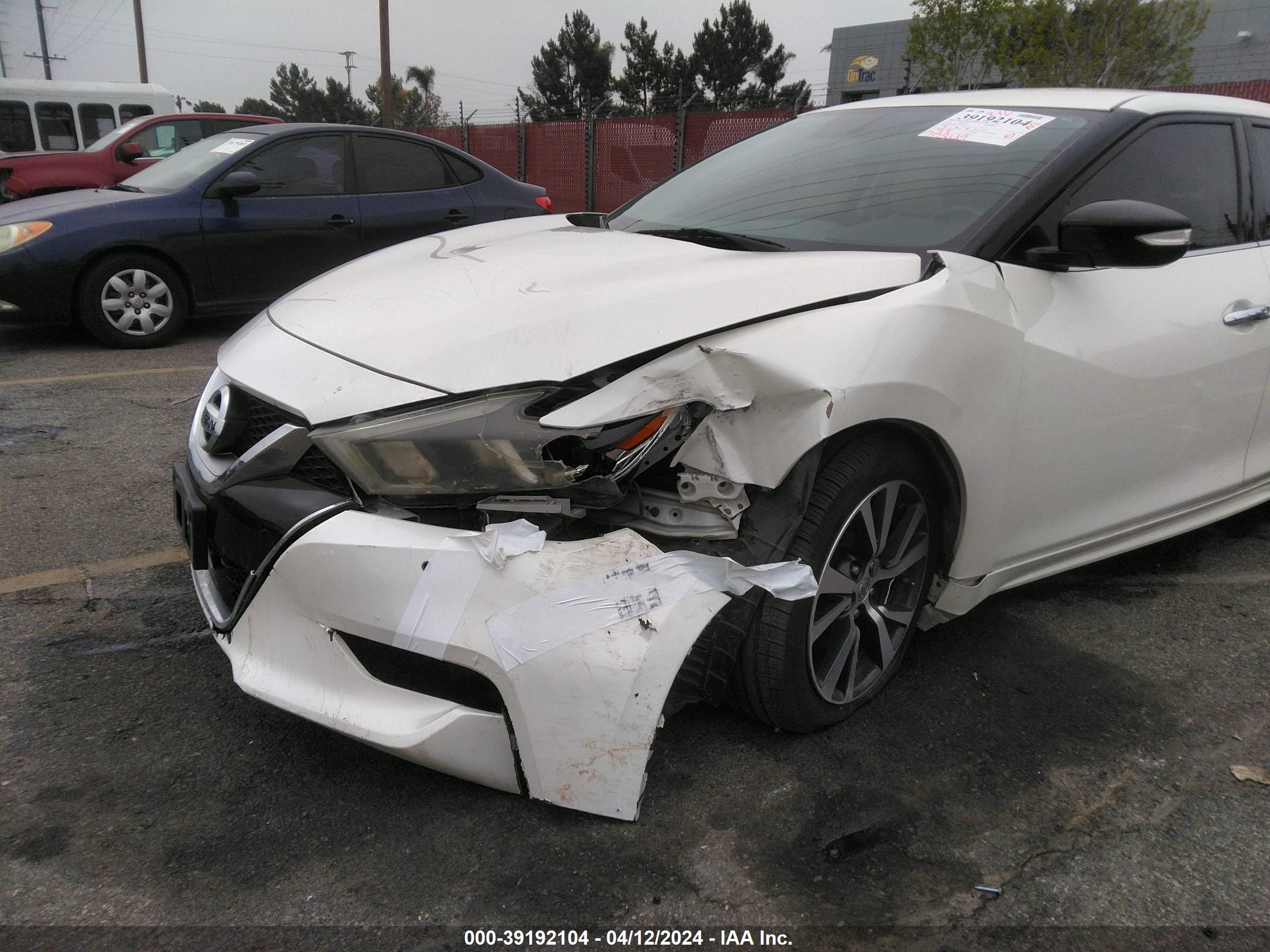 Photo 5 VIN: 1N4AA6AP2GC447573 - NISSAN MAXIMA 