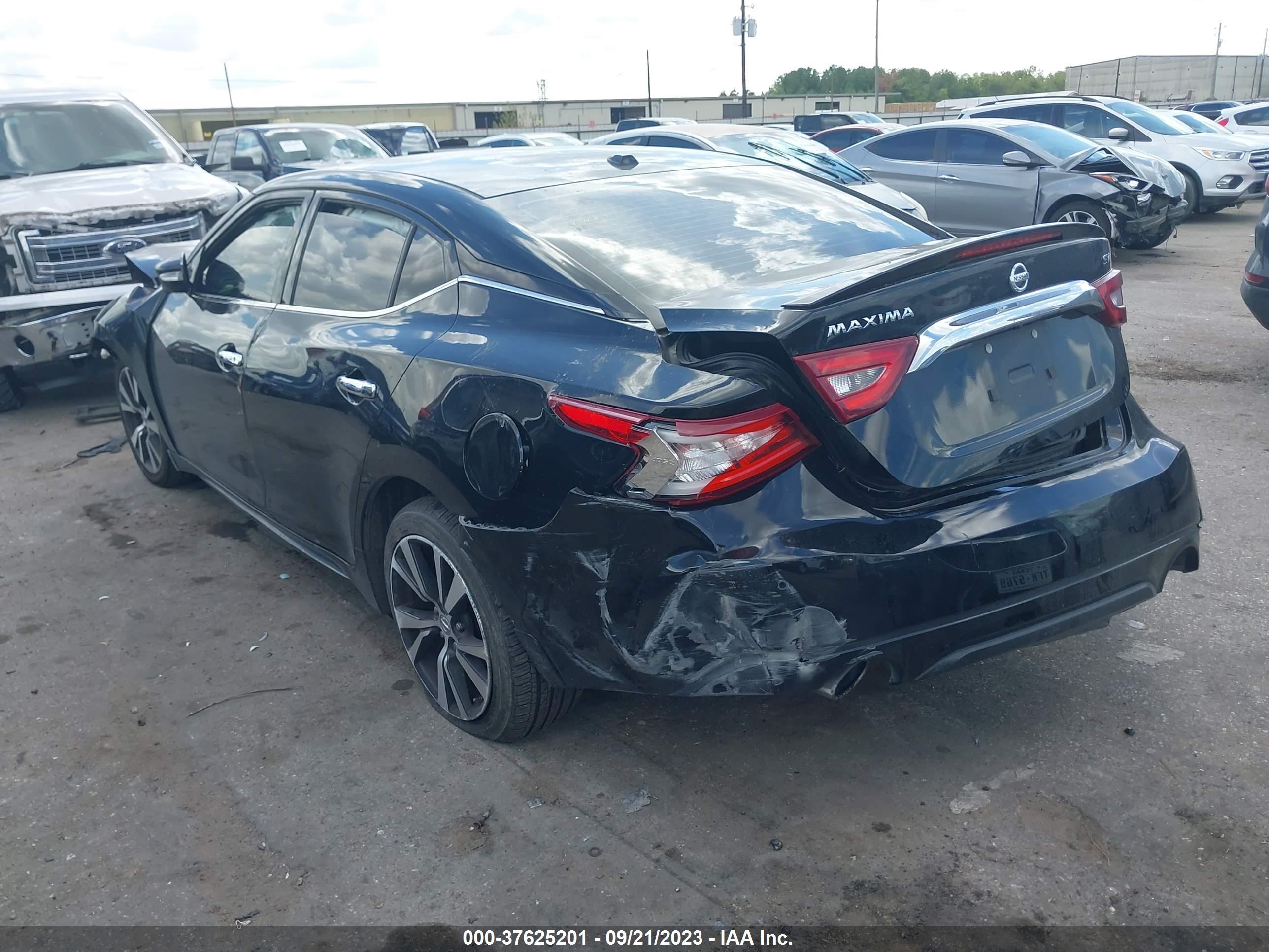 Photo 2 VIN: 1N4AA6AP3GC423086 - NISSAN MAXIMA 