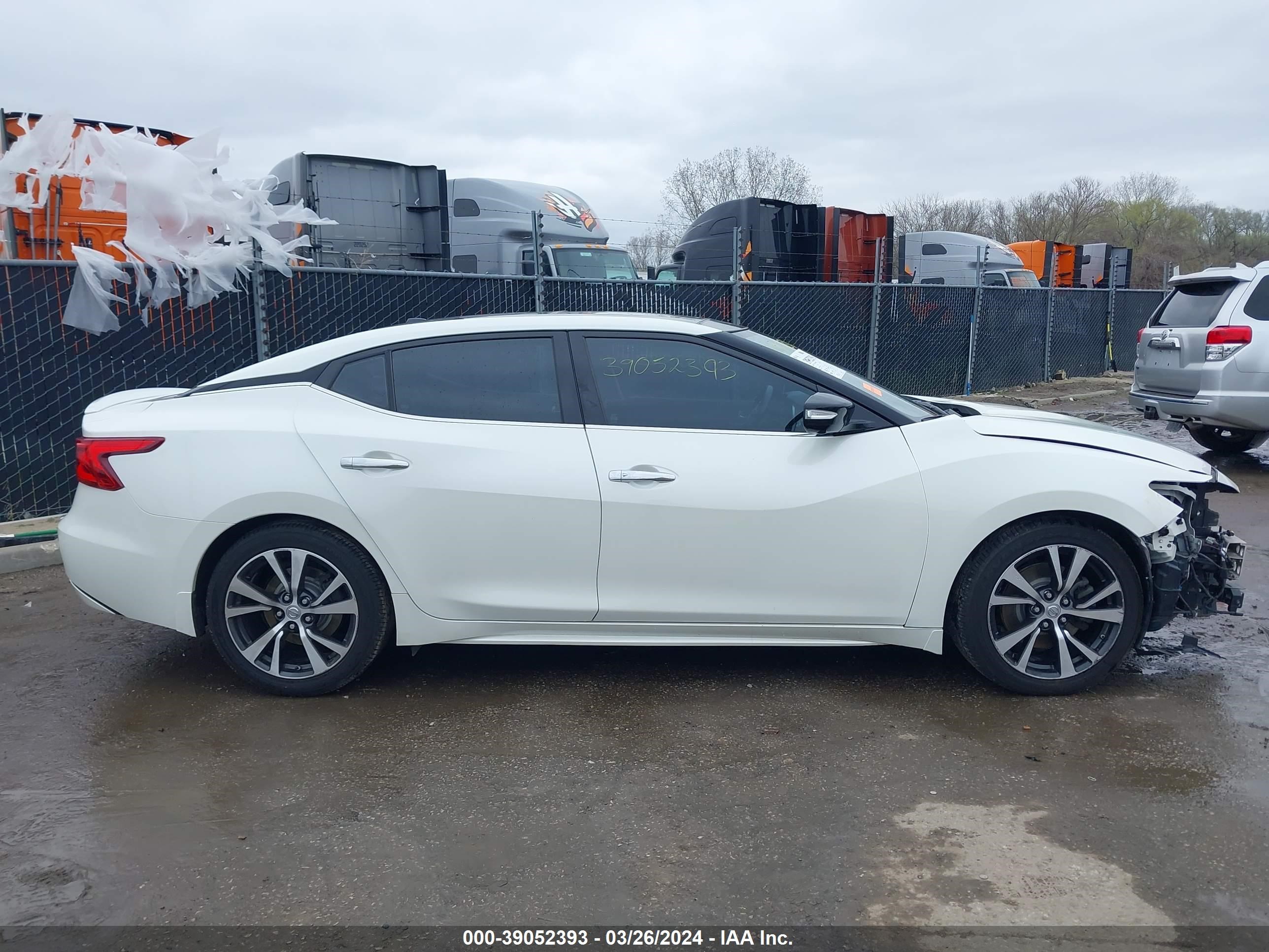 Photo 13 VIN: 1N4AA6AP4GC419323 - NISSAN MAXIMA 