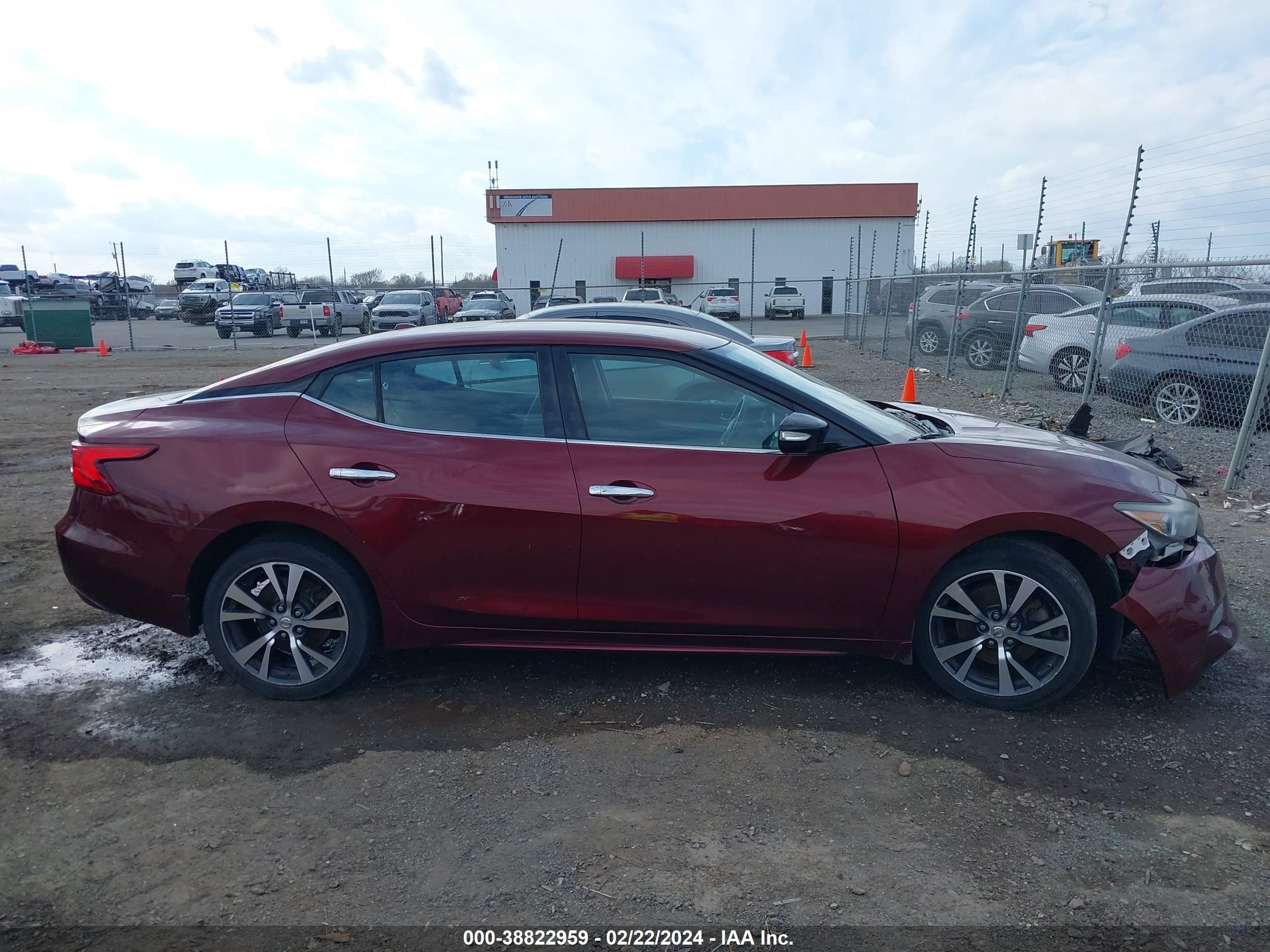 Photo 12 VIN: 1N4AA6AP4GC433352 - NISSAN MAXIMA 