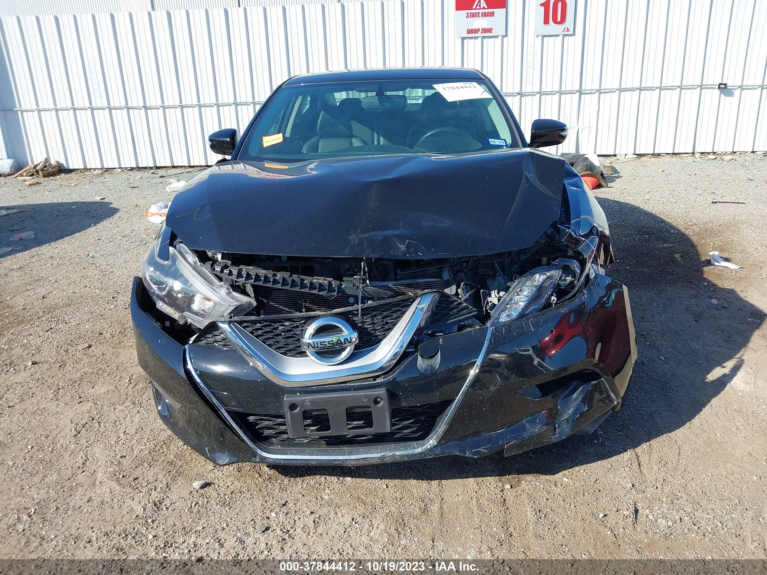 Photo 11 VIN: 1N4AA6AP4HC429190 - NISSAN MAXIMA 