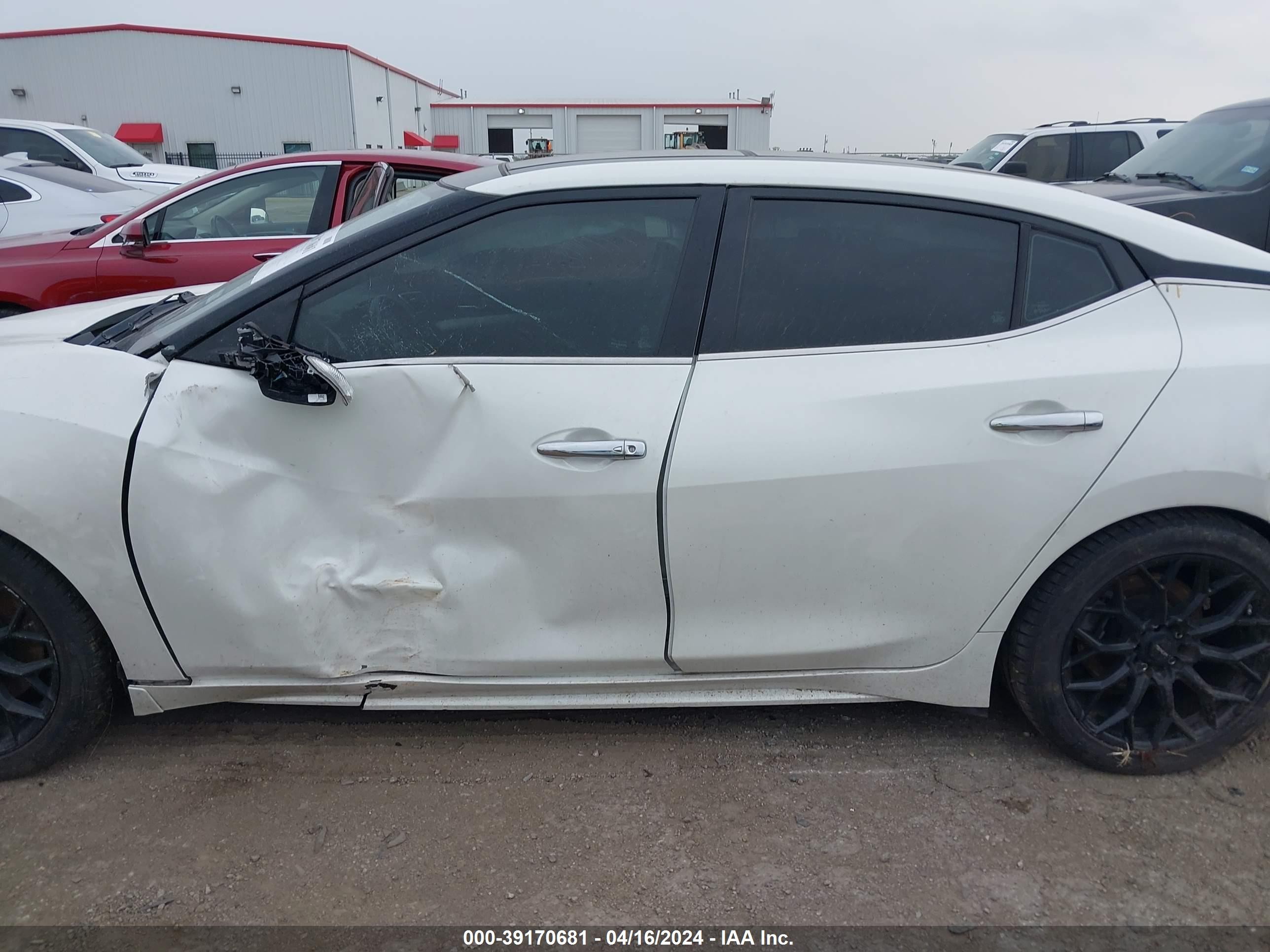 Photo 12 VIN: 1N4AA6AP5JC372259 - NISSAN MAXIMA 