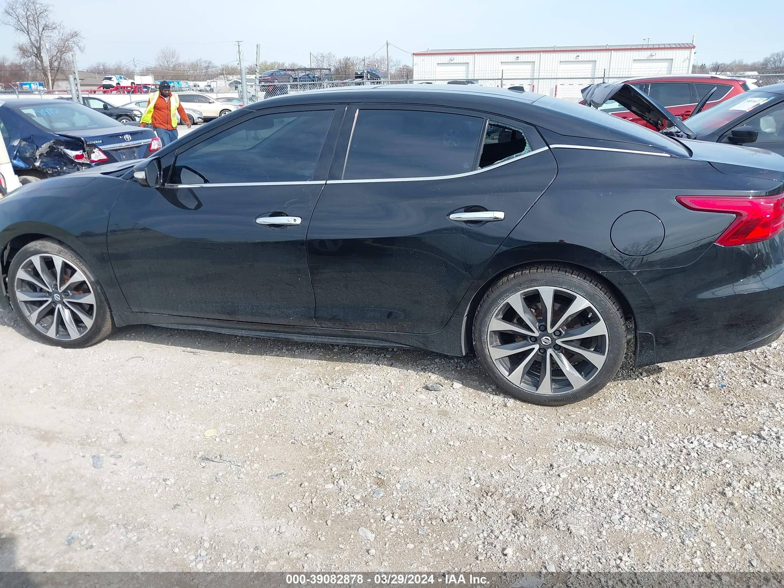 Photo 13 VIN: 1N4AA6AP6HC440708 - NISSAN MAXIMA 