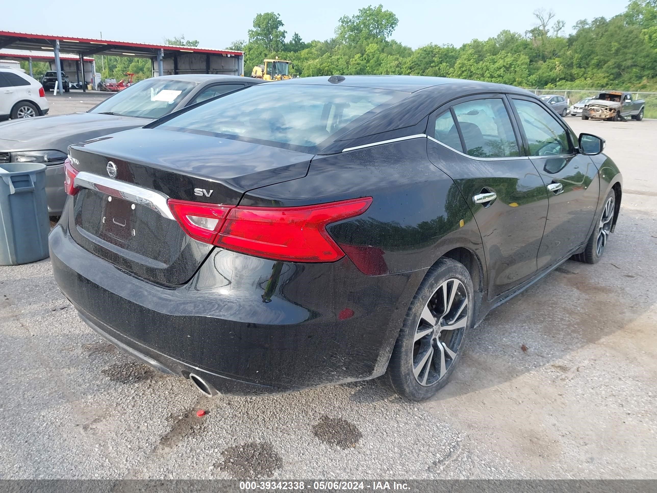 Photo 3 VIN: 1N4AA6AP8JC368299 - NISSAN MAXIMA 