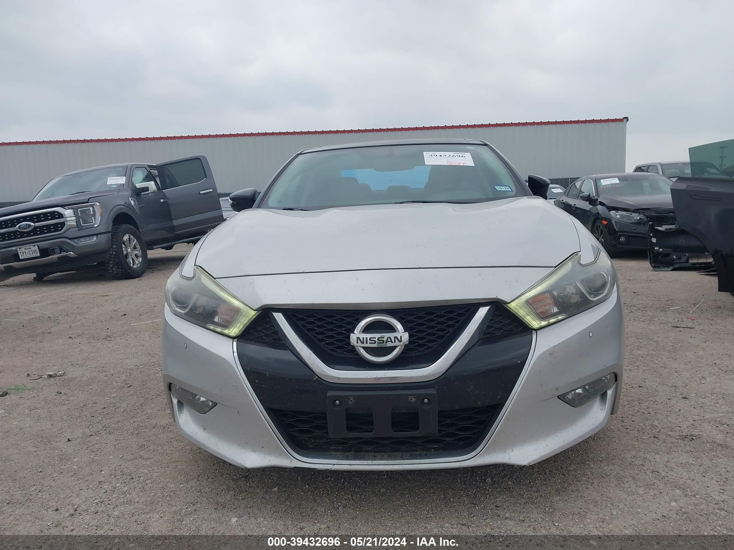 Photo 11 VIN: 1N4AA6AP8JC392876 - NISSAN MAXIMA 