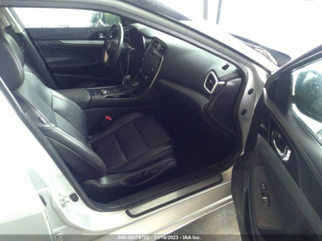 Photo 4 VIN: 1N4AA6AP9JC369316 - NISSAN MAXIMA 