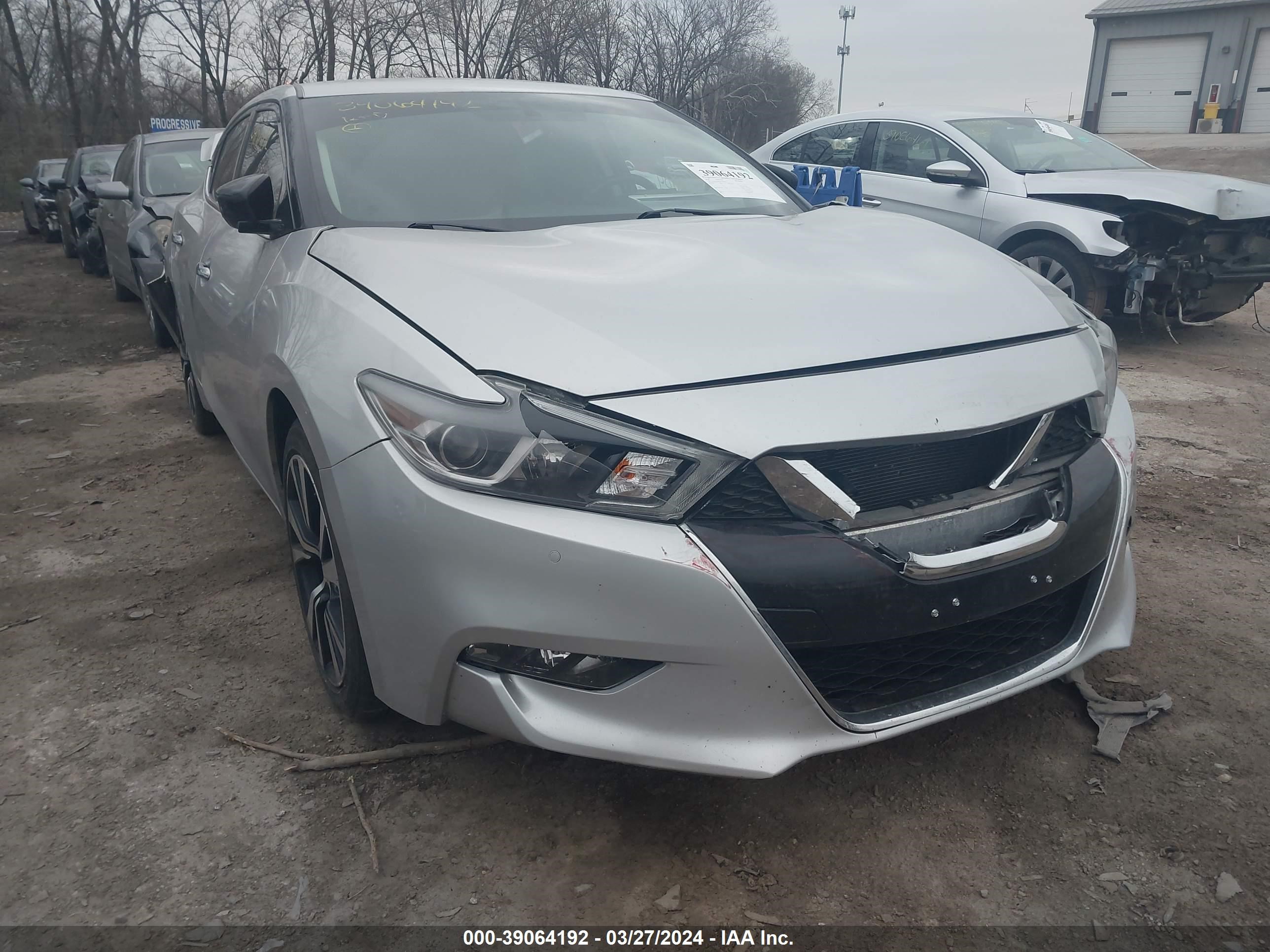 Photo 5 VIN: 1N4AA6APXJC390367 - NISSAN MAXIMA 