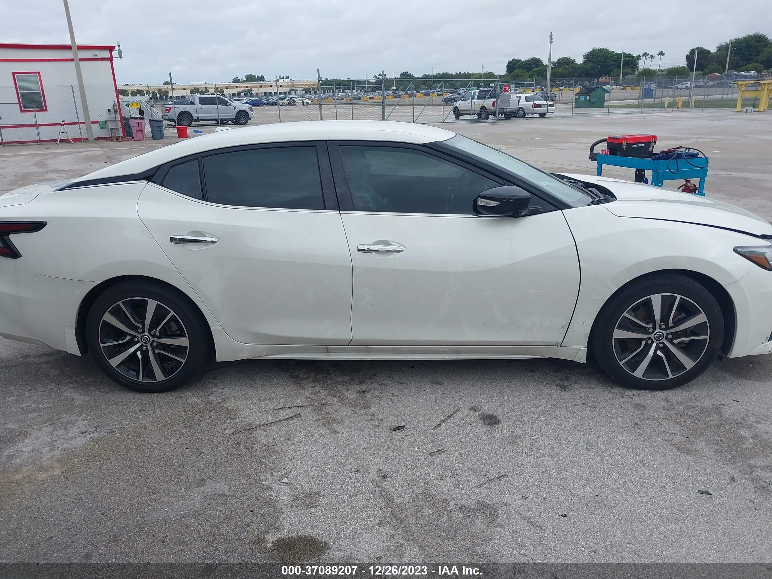 Photo 12 VIN: 1N4AA6CV9MC501121 - NISSAN MAXIMA 